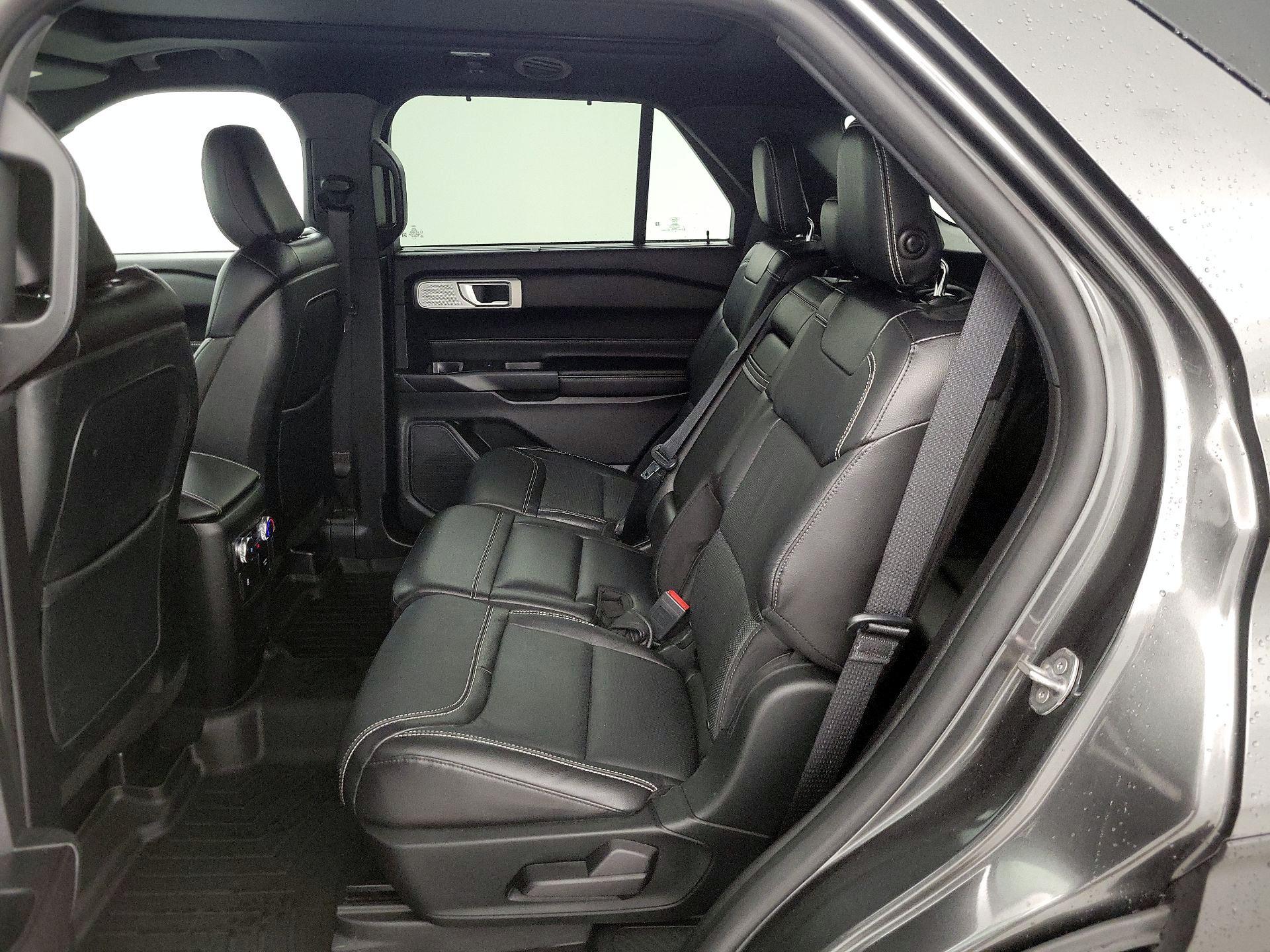 Thumbnail: 2020 Ford Explorer - 18