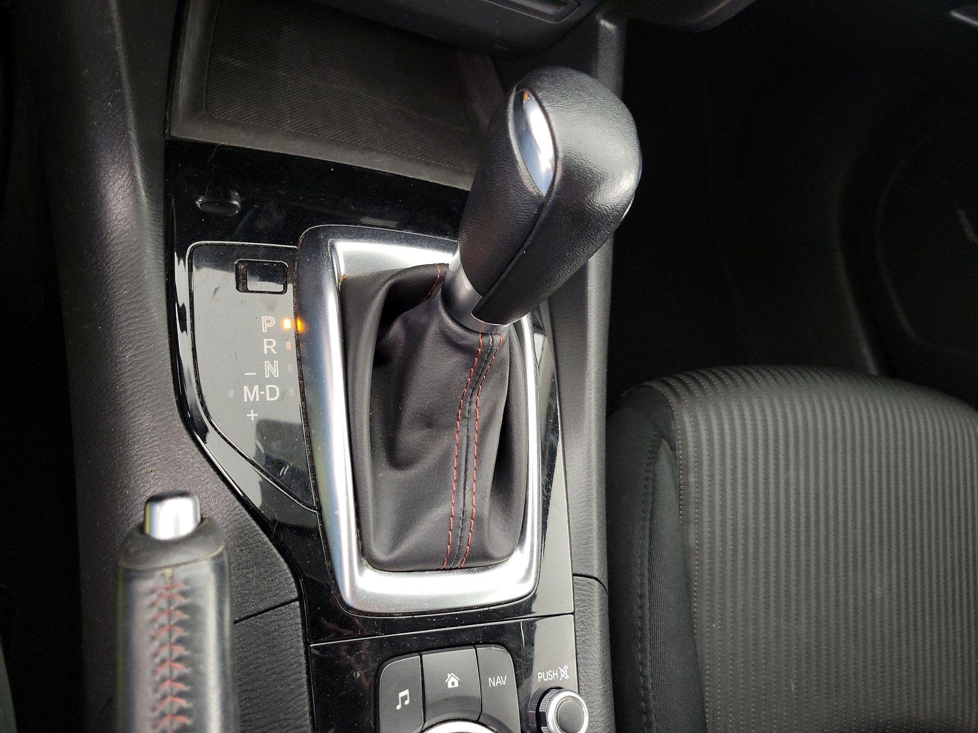 Thumbnail: 2014 Mazda Mazda3 - 16