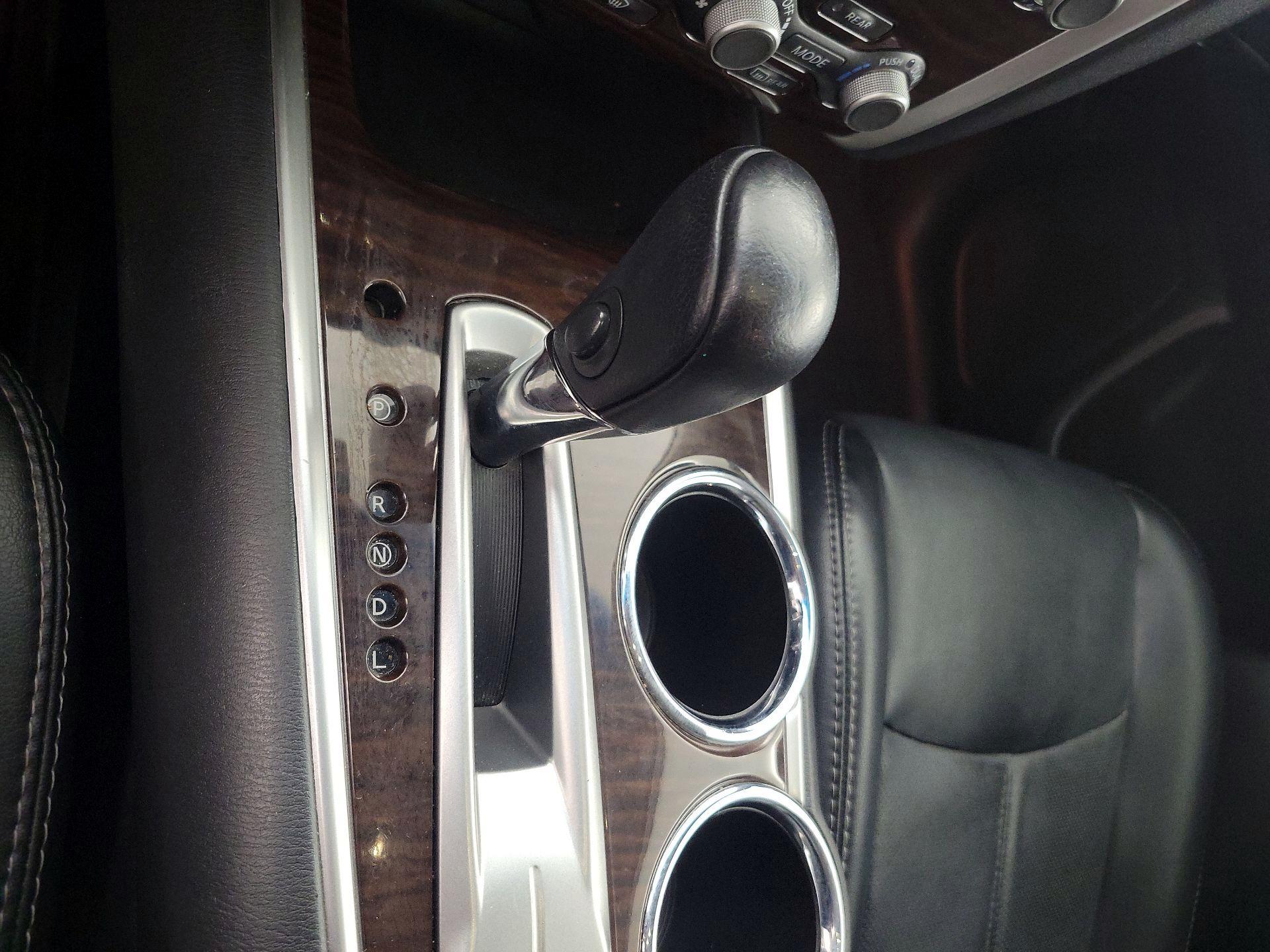Thumbnail: 2014 Nissan Pathfinder - 17