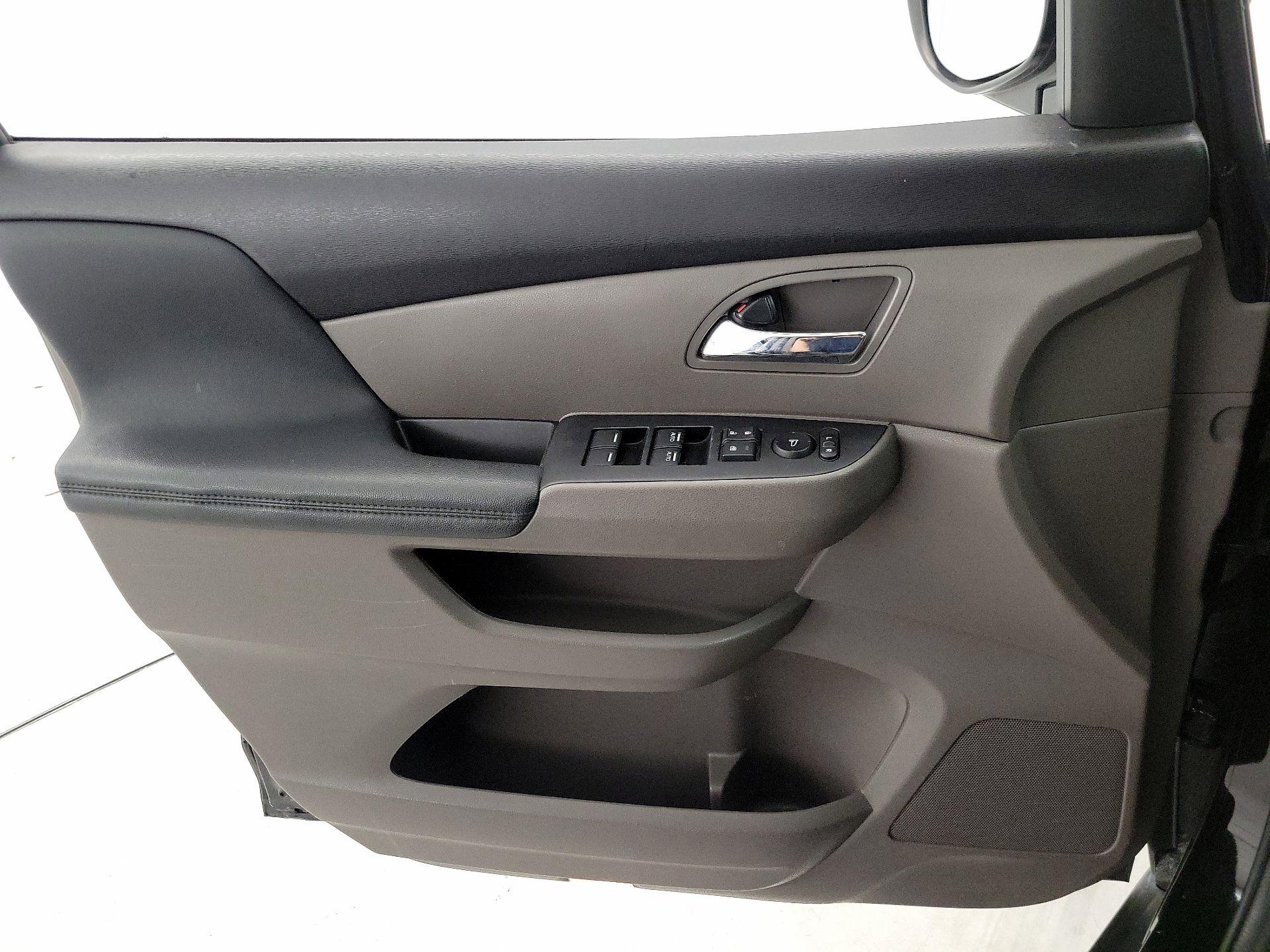 Thumbnail: 2016 Honda Odyssey - 12