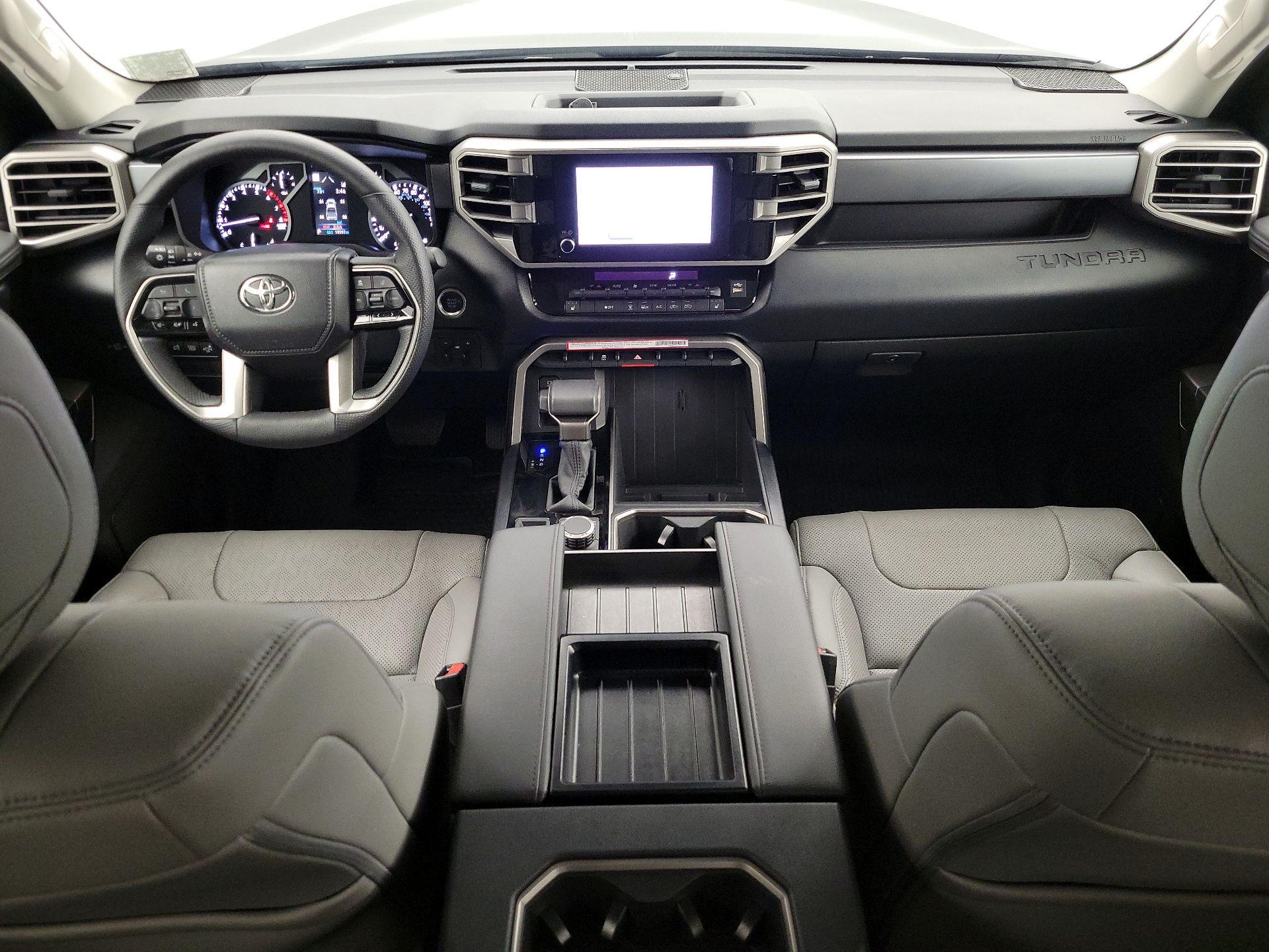 Thumbnail: 2024 Toyota Tundra - 9