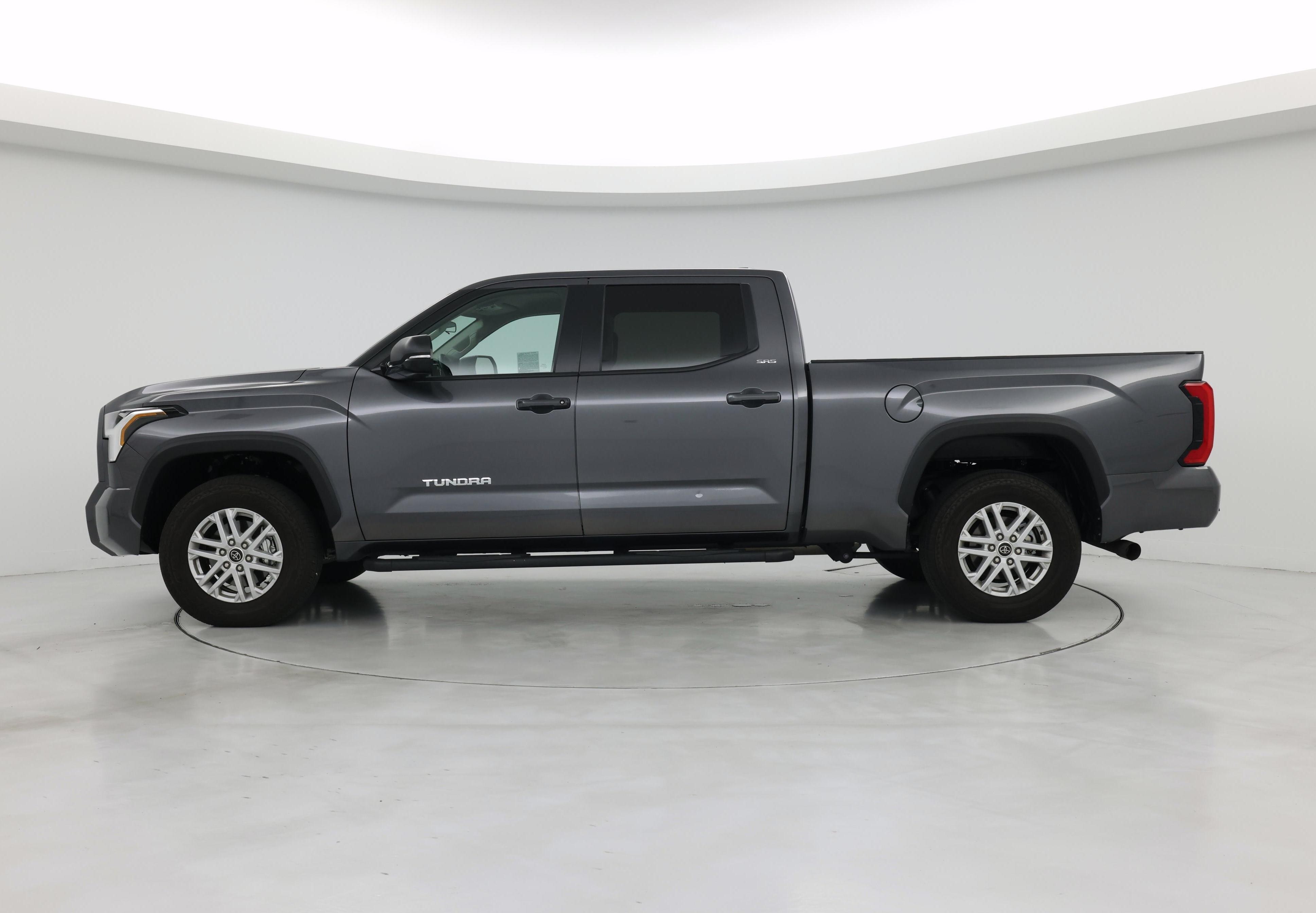 Thumbnail: 2024 Toyota Tundra - 3