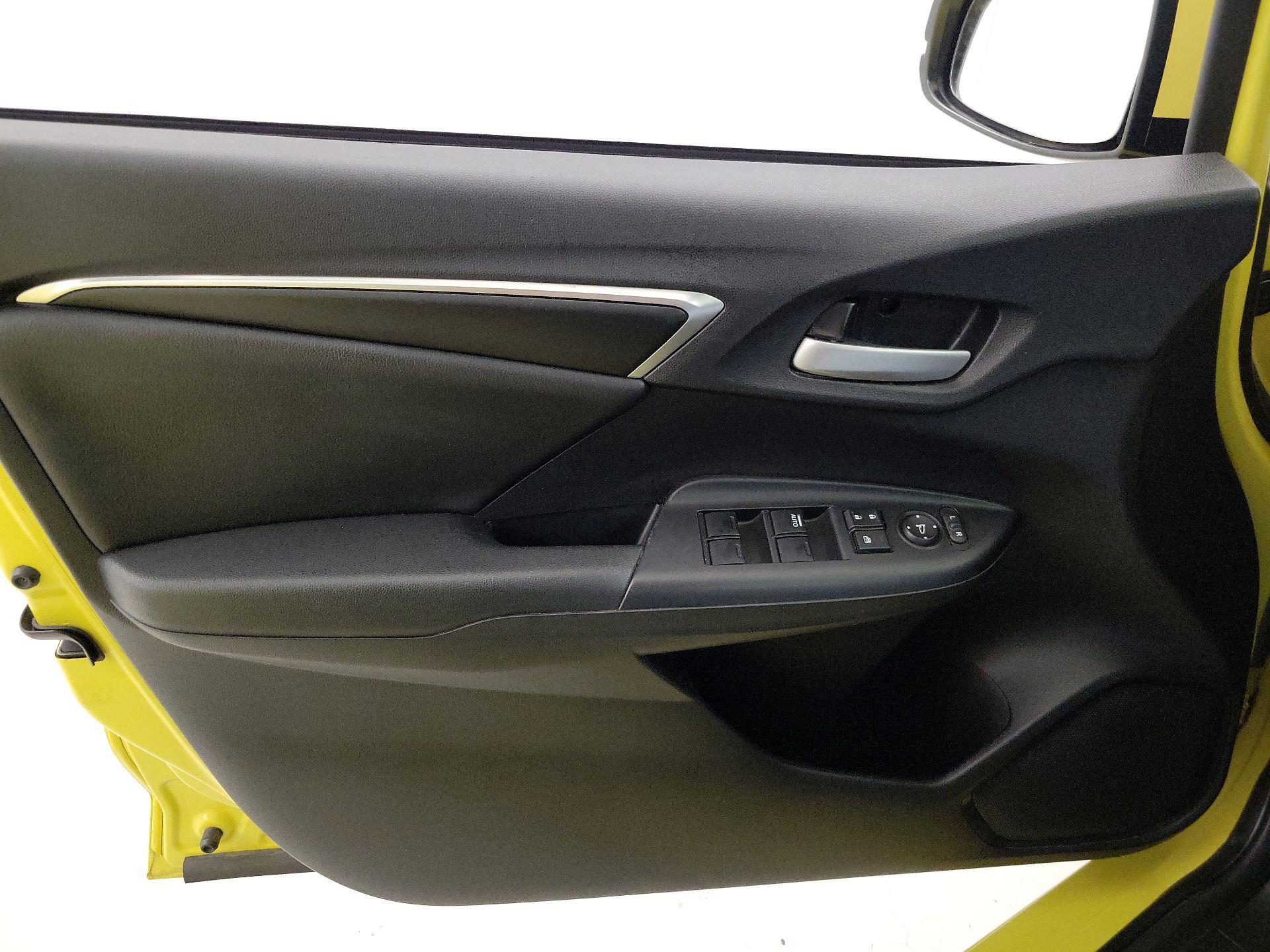 Thumbnail: 2016 Honda Fit - 12