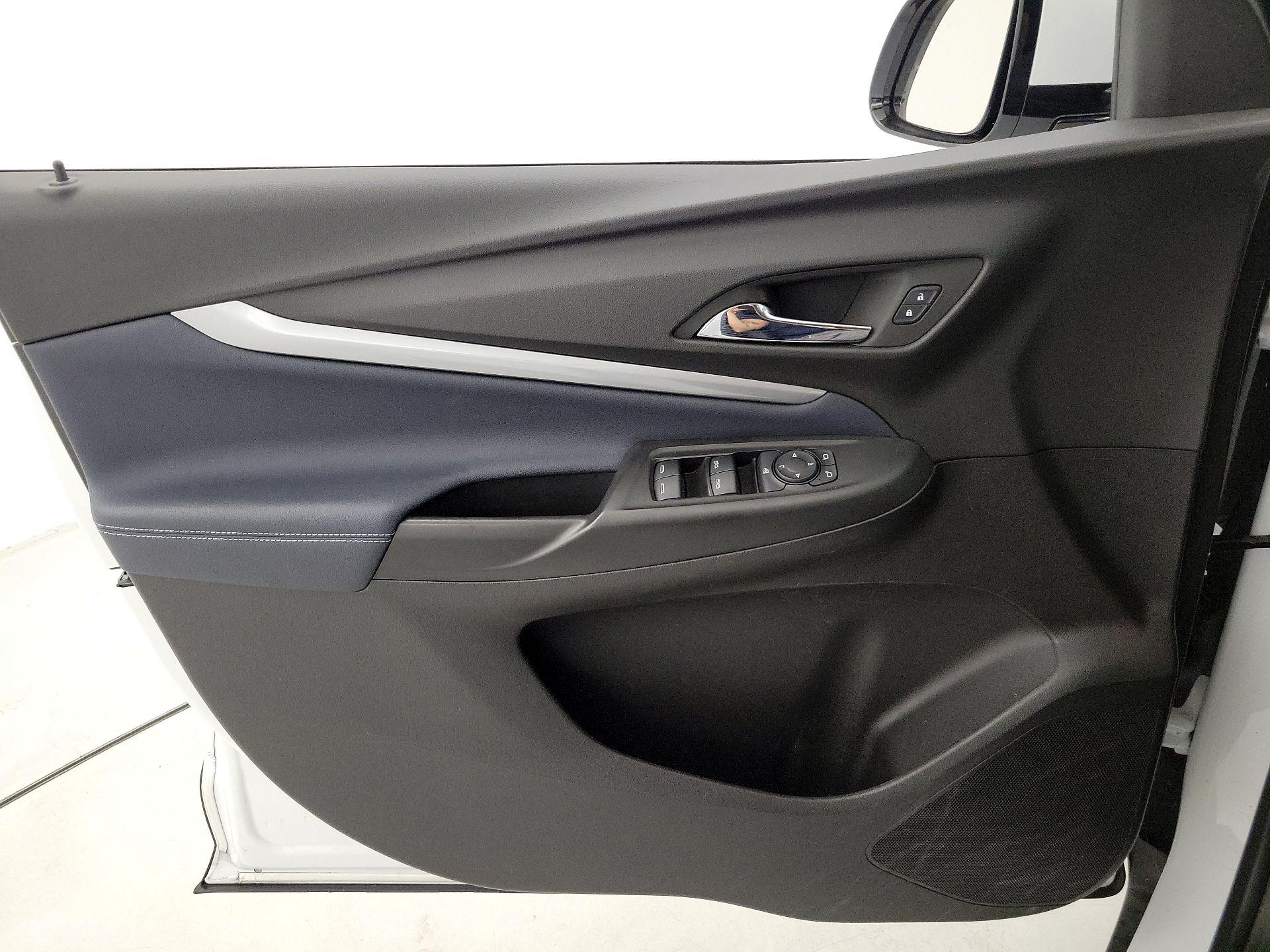 Thumbnail: 2023 Chevrolet Bolt EUV - 12