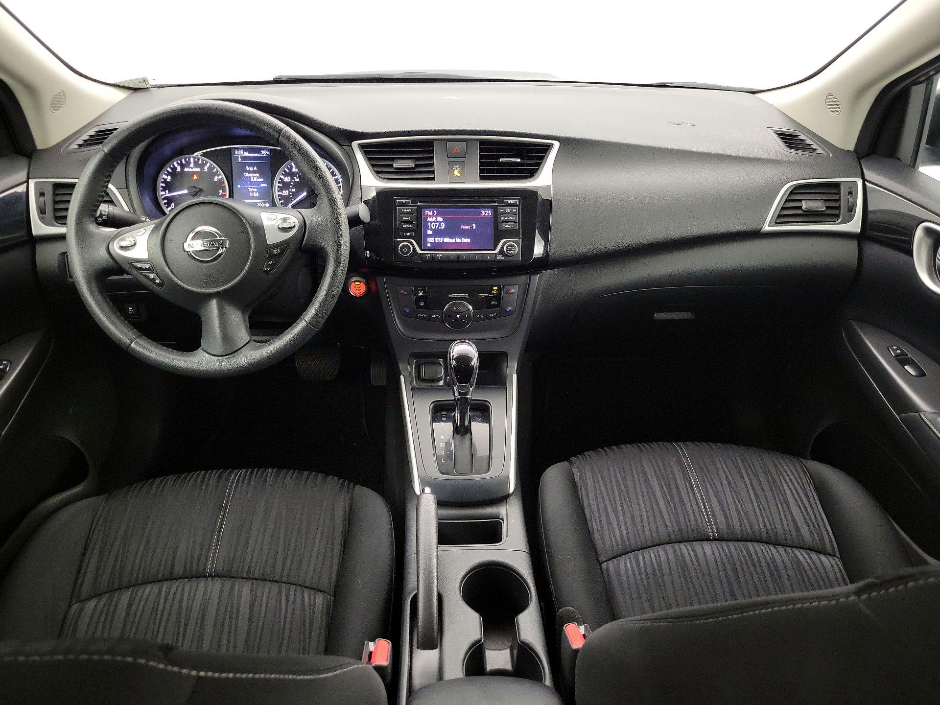 Thumbnail: 2018 Nissan Sentra - 9
