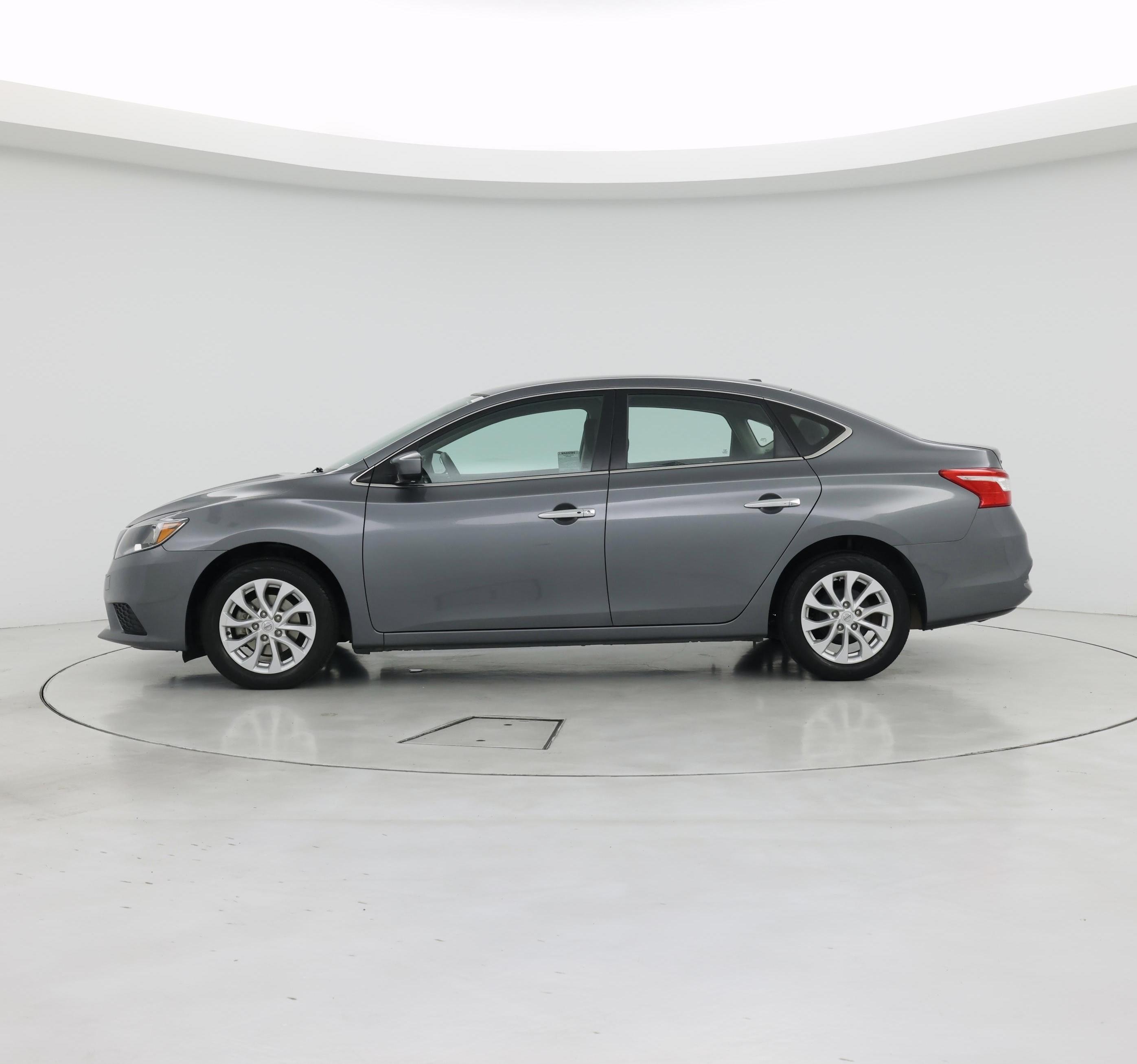 Thumbnail: 2018 Nissan Sentra - 3
