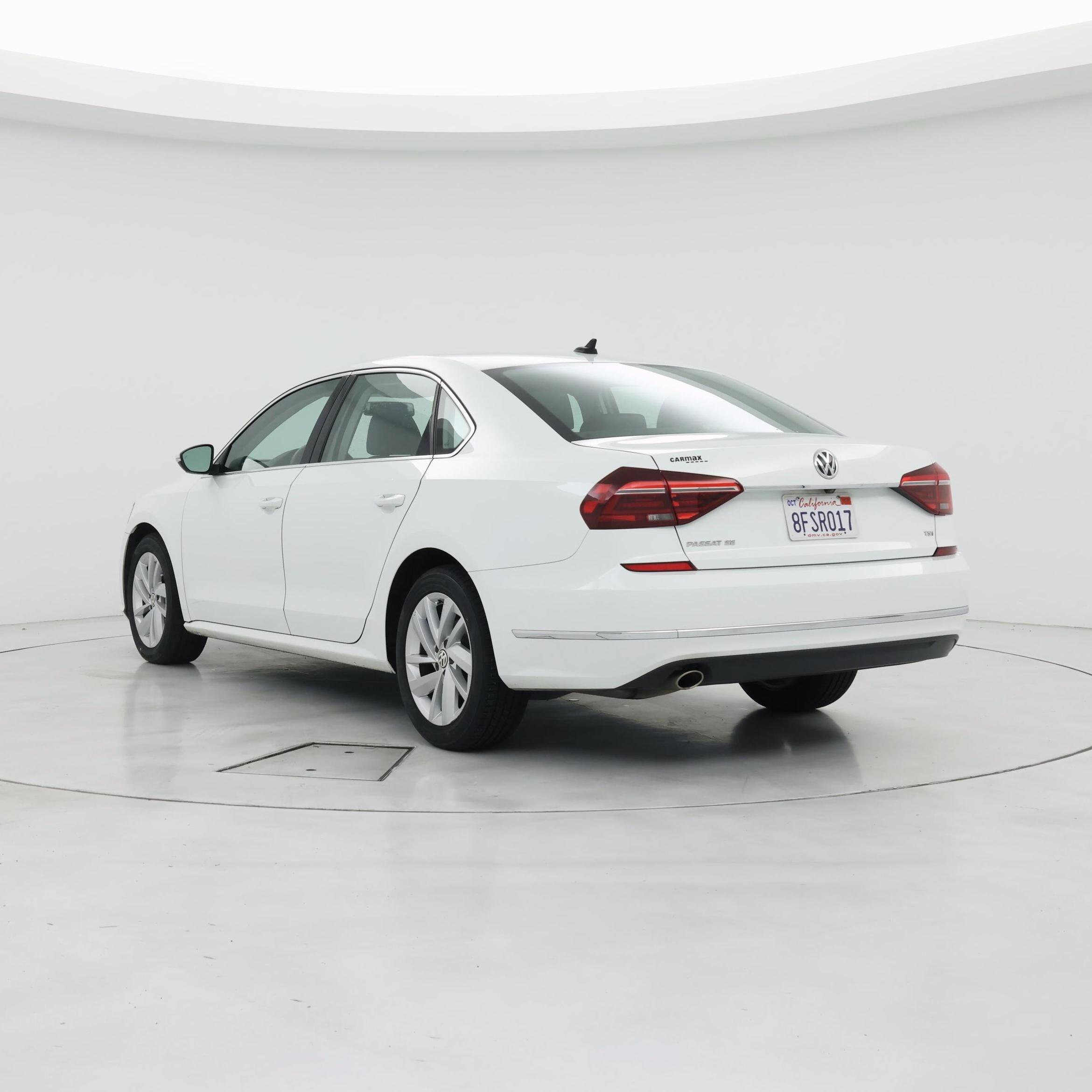 Thumbnail: 2018 Volkswagen Passat - 2