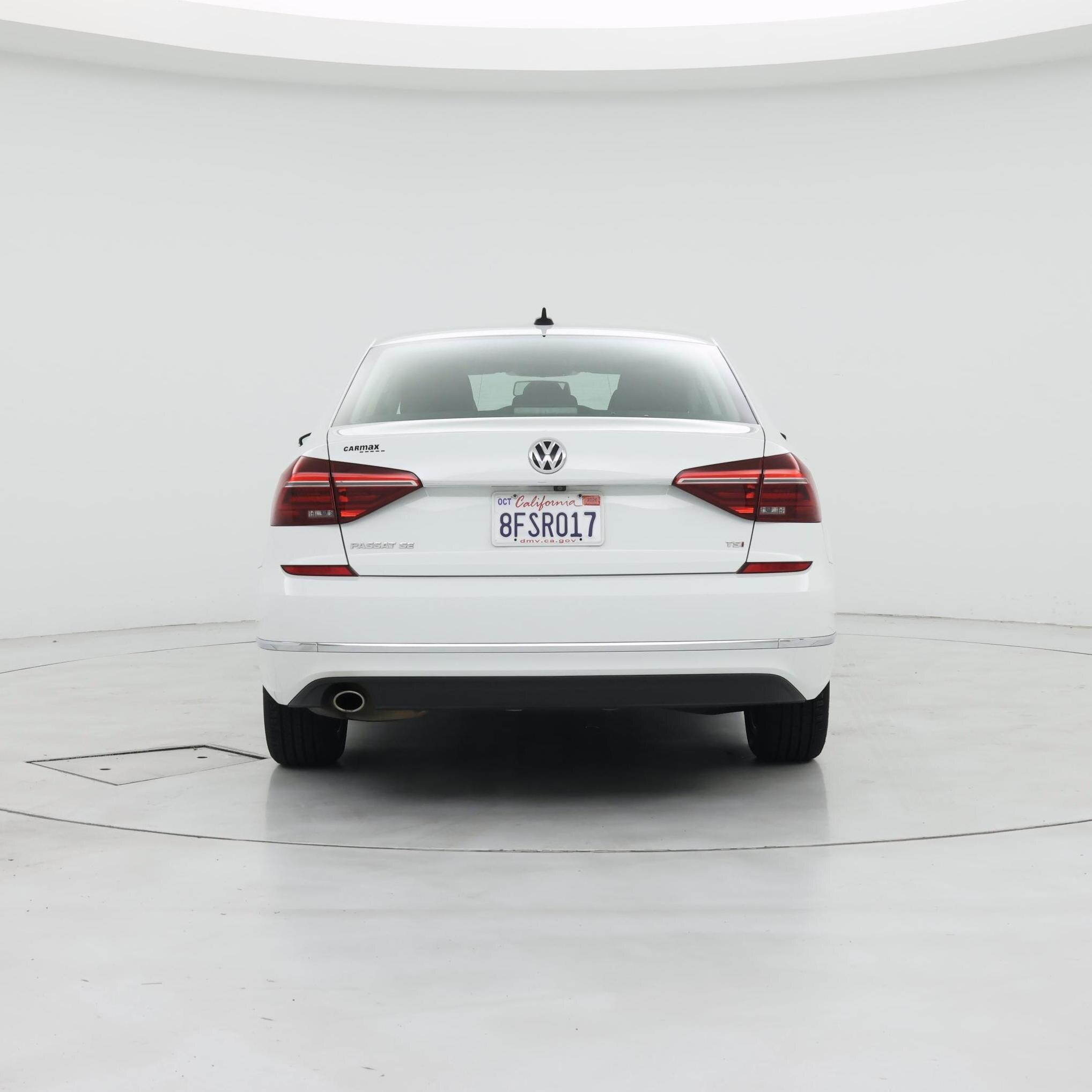 Thumbnail: 2018 Volkswagen Passat - 6