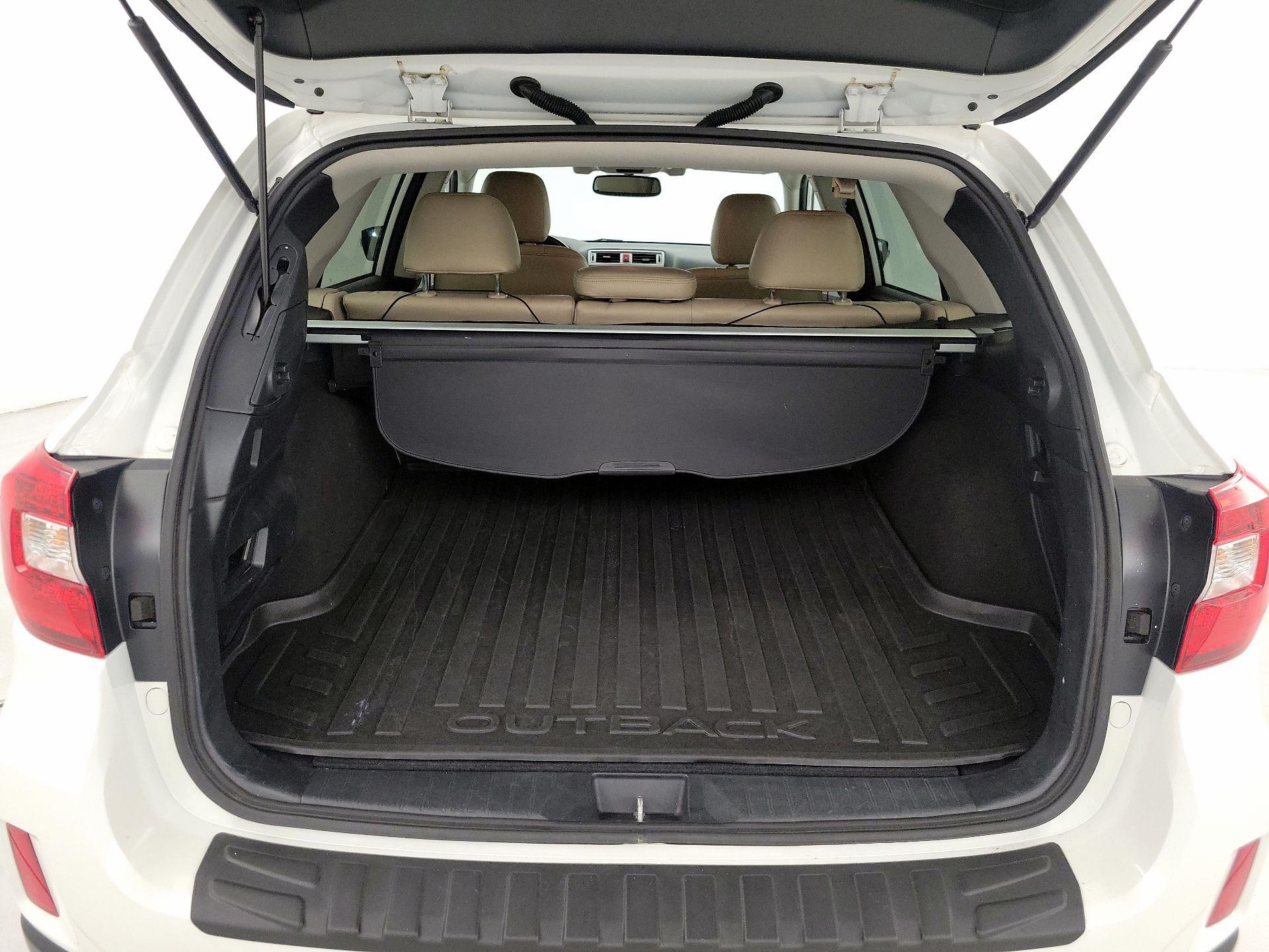 Thumbnail: 2015 Subaru Outback - 18