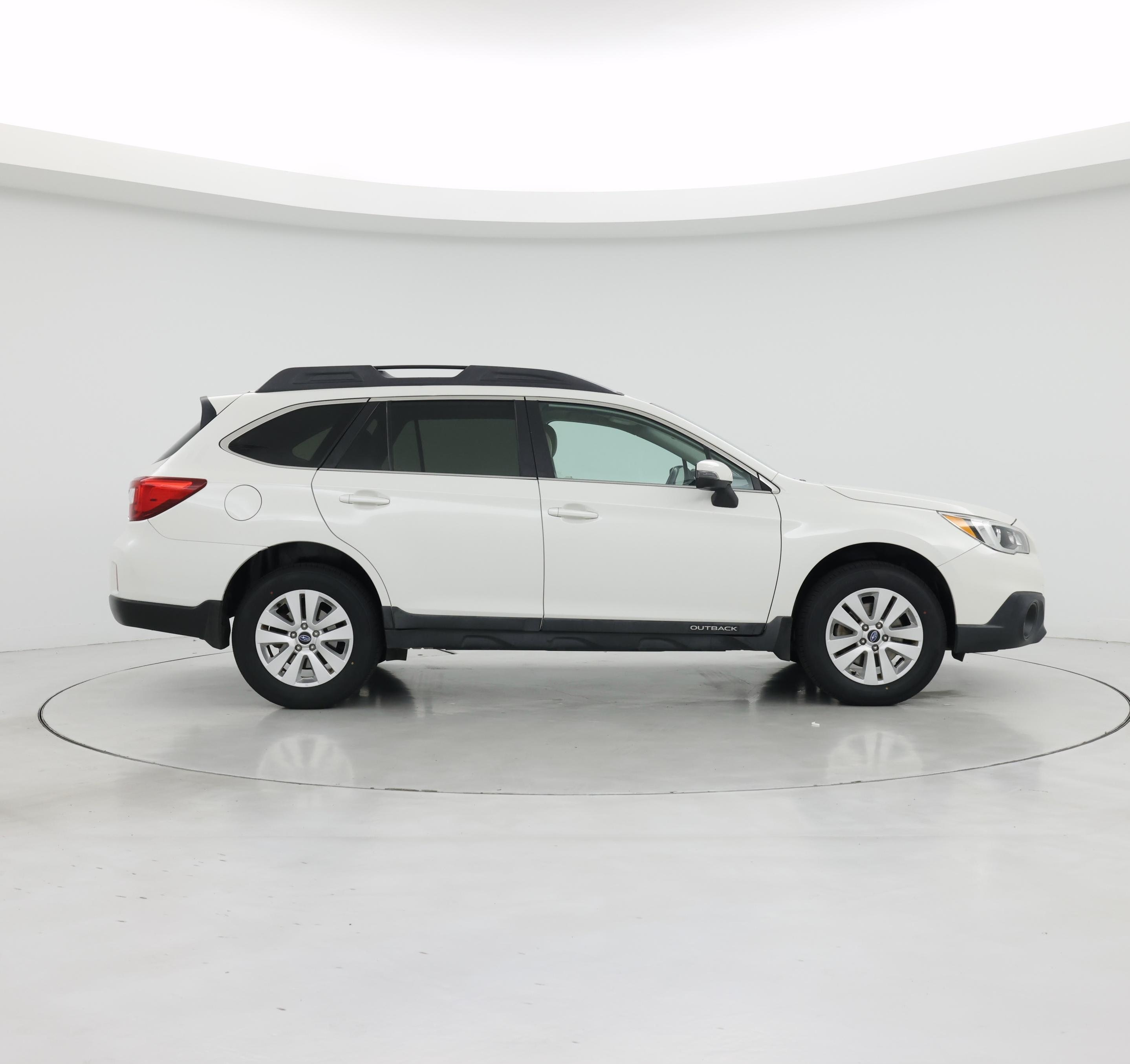 Thumbnail: 2015 Subaru Outback - 7