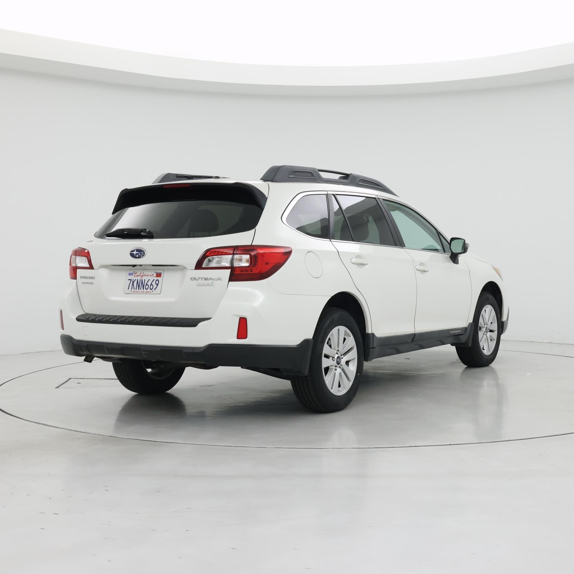 Thumbnail: 2015 Subaru Outback - 8