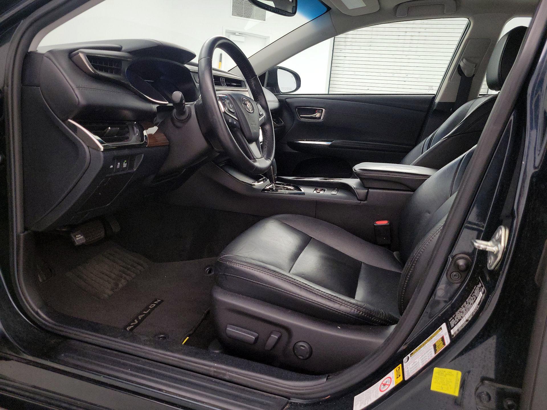 Thumbnail: 2015 Toyota Avalon - 11