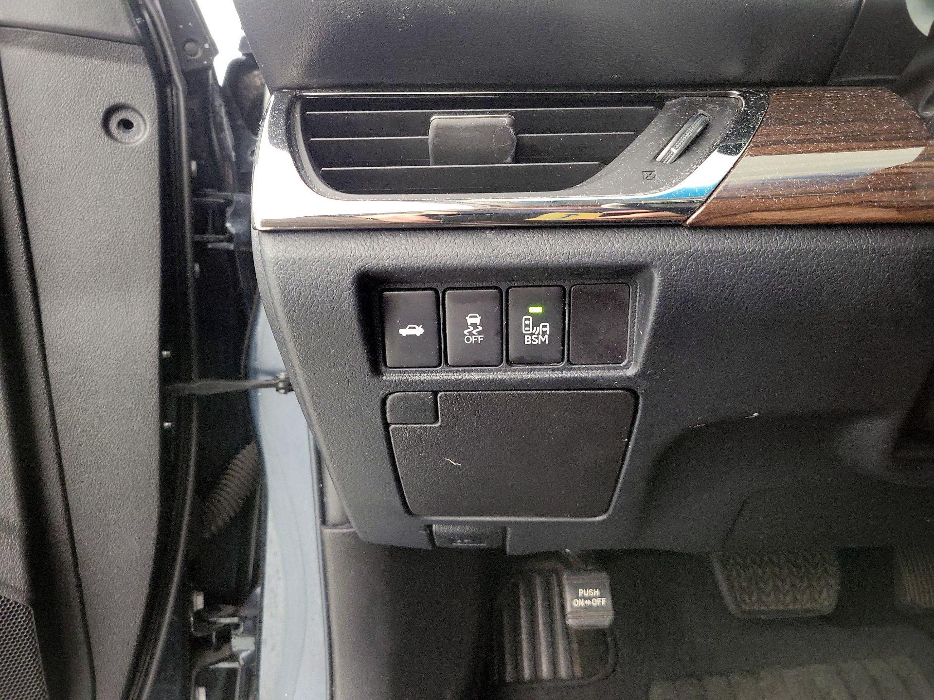 Thumbnail: 2015 Toyota Avalon - 13