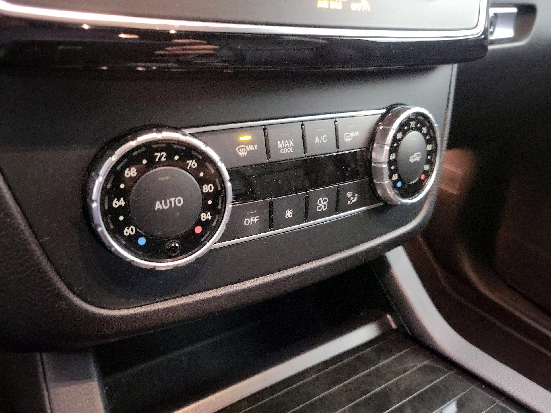 Thumbnail: 2017 Mercedes-Benz GLE - 17