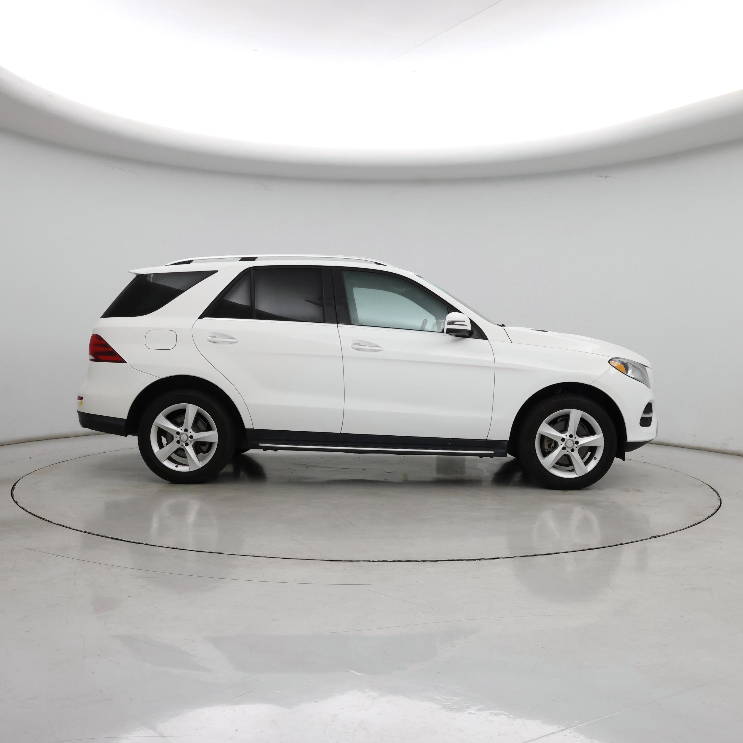 Thumbnail: 2017 Mercedes-Benz GLE - 7