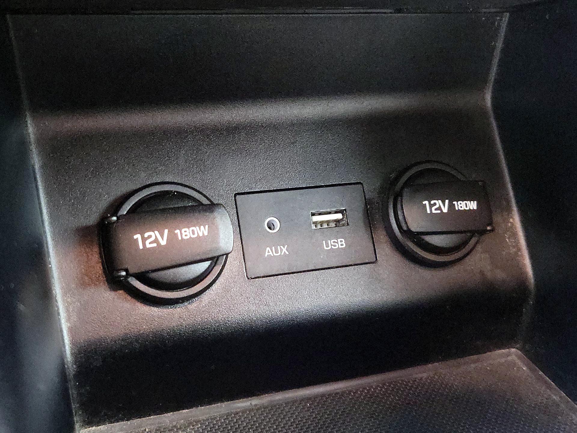 Thumbnail: 2020 Hyundai Elantra - 18