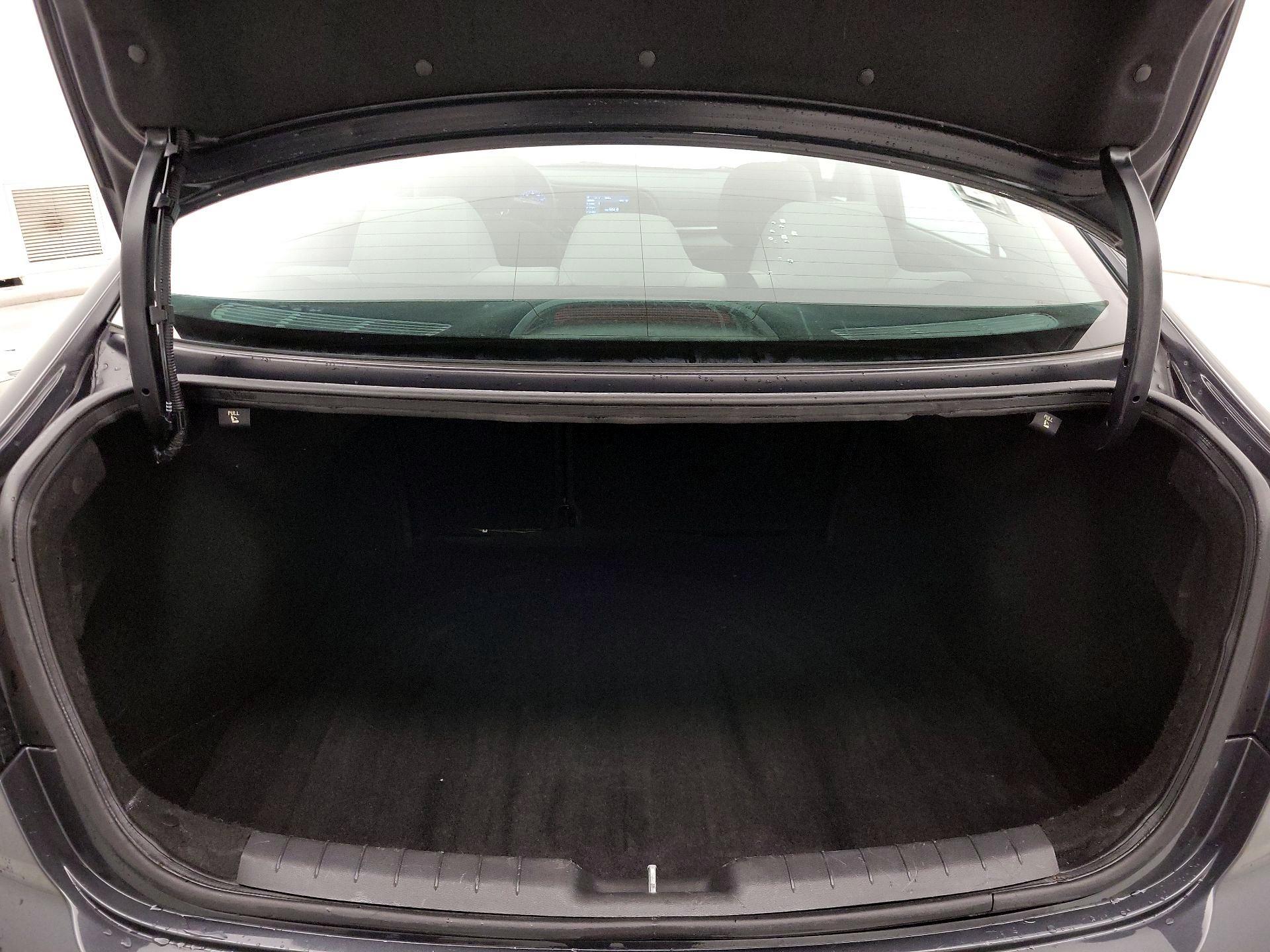 Thumbnail: 2020 Hyundai Elantra - 20