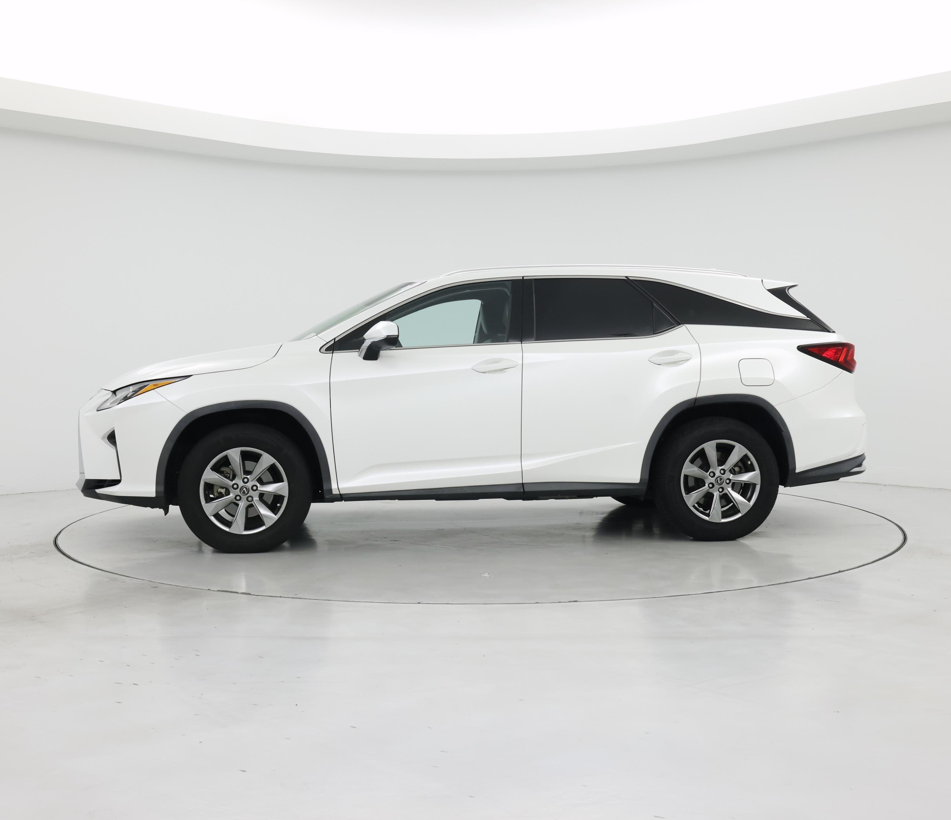 Thumbnail: 2019 Lexus RX - 3