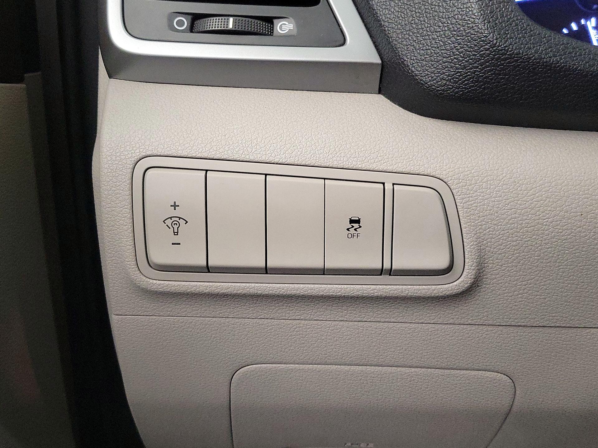 Thumbnail: 2017 Hyundai Tucson - 13