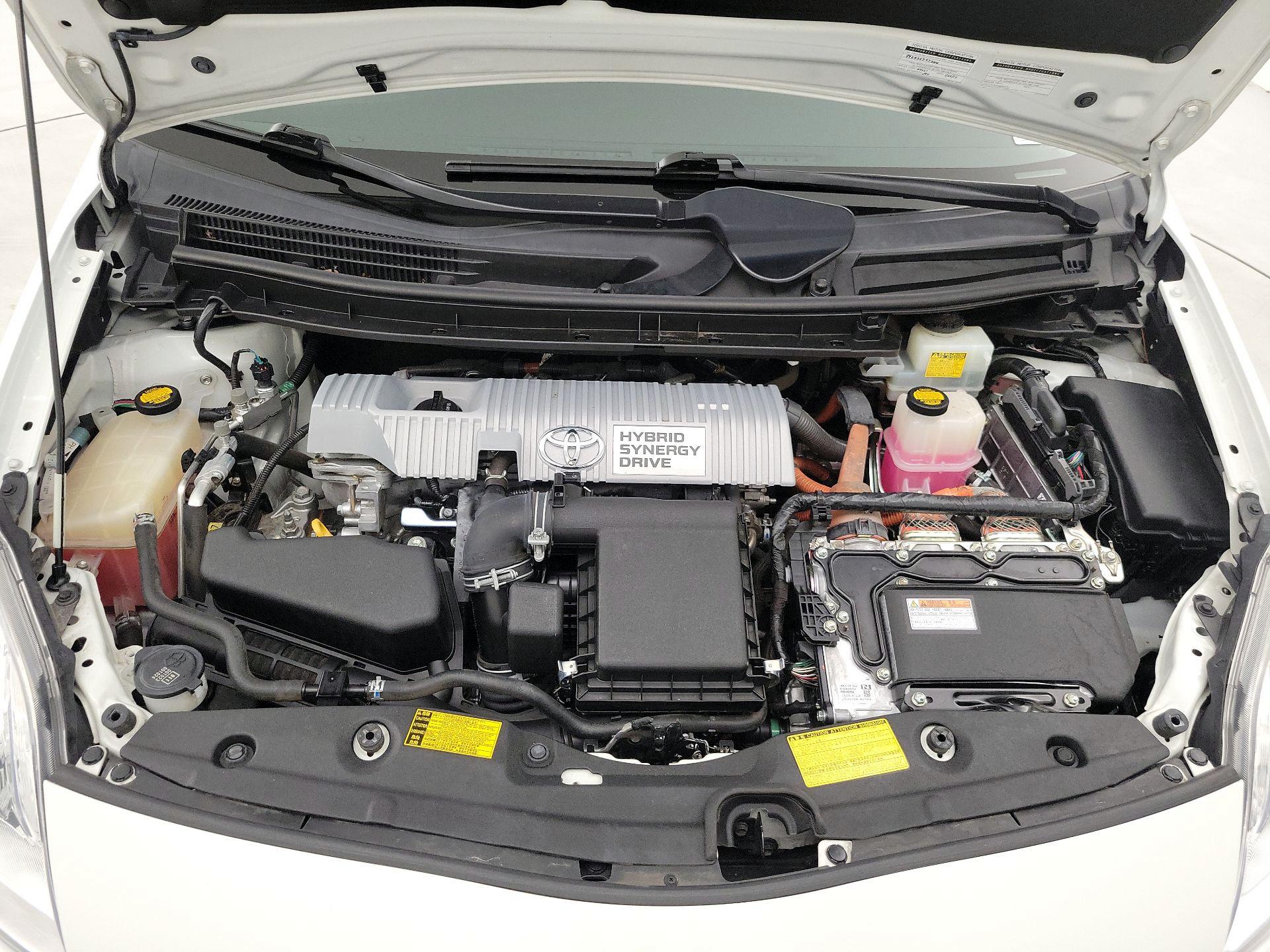 Thumbnail: 2014 Toyota Prius - 20