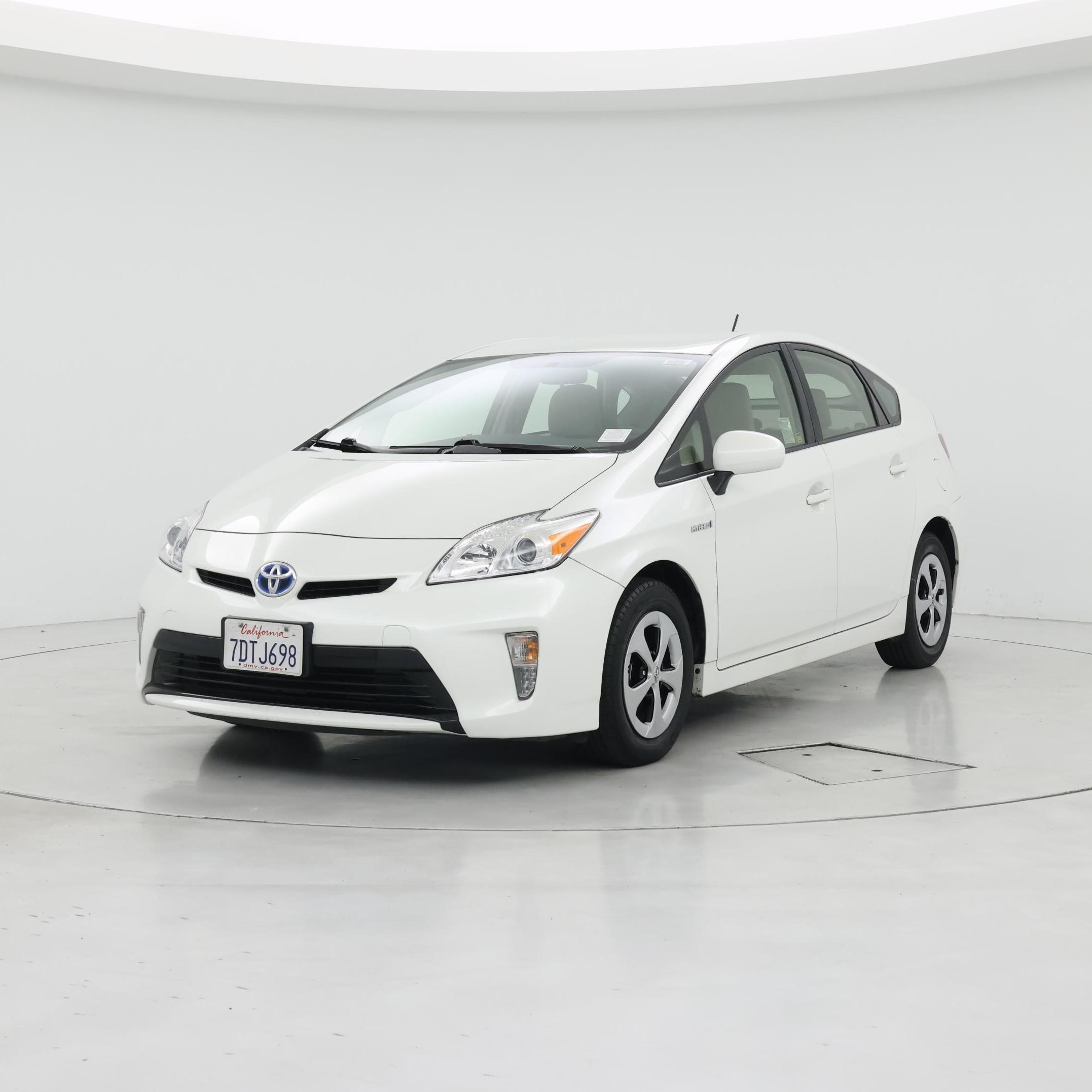 Thumbnail: 2014 Toyota Prius - 4