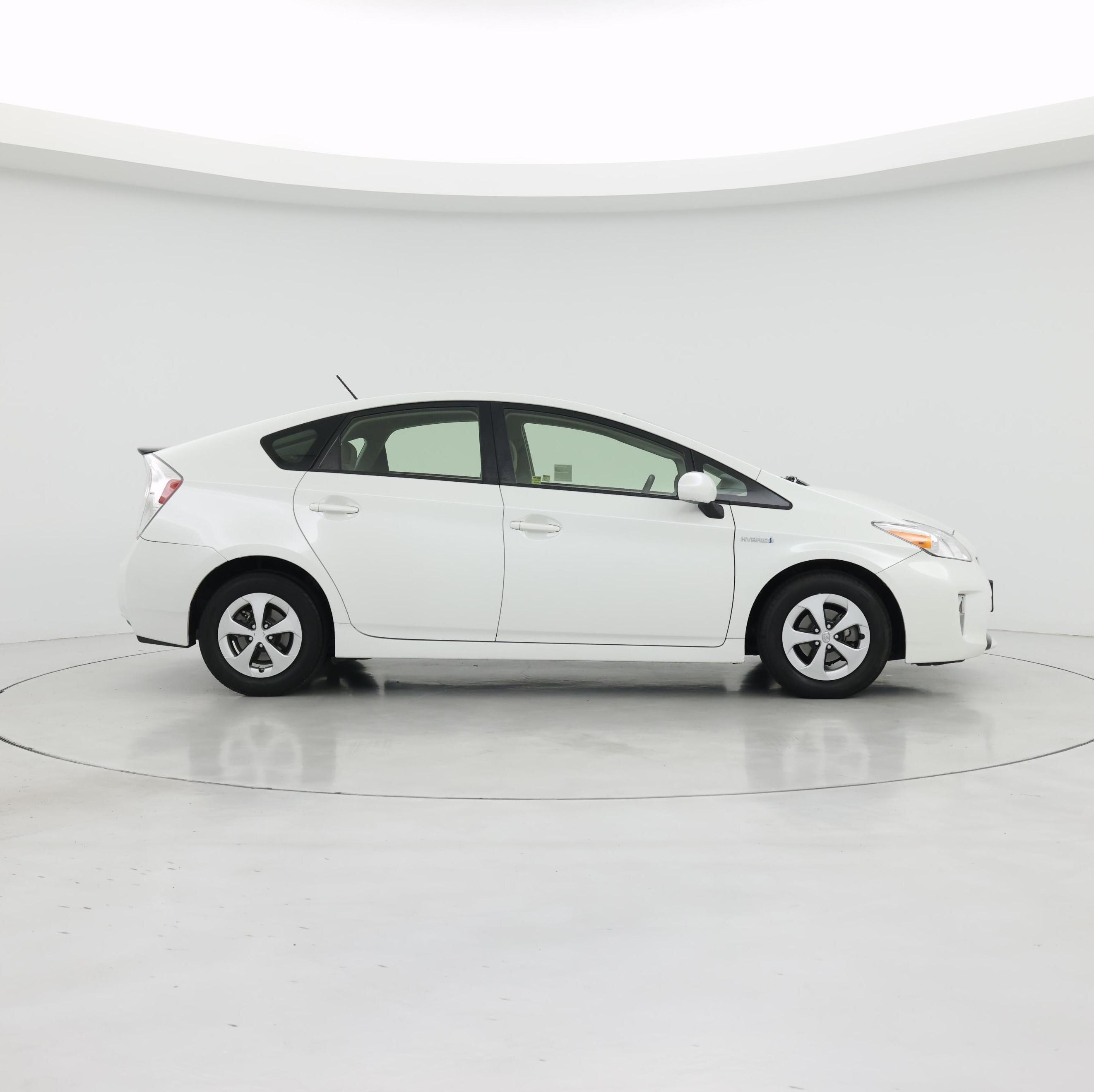 Thumbnail: 2014 Toyota Prius - 7
