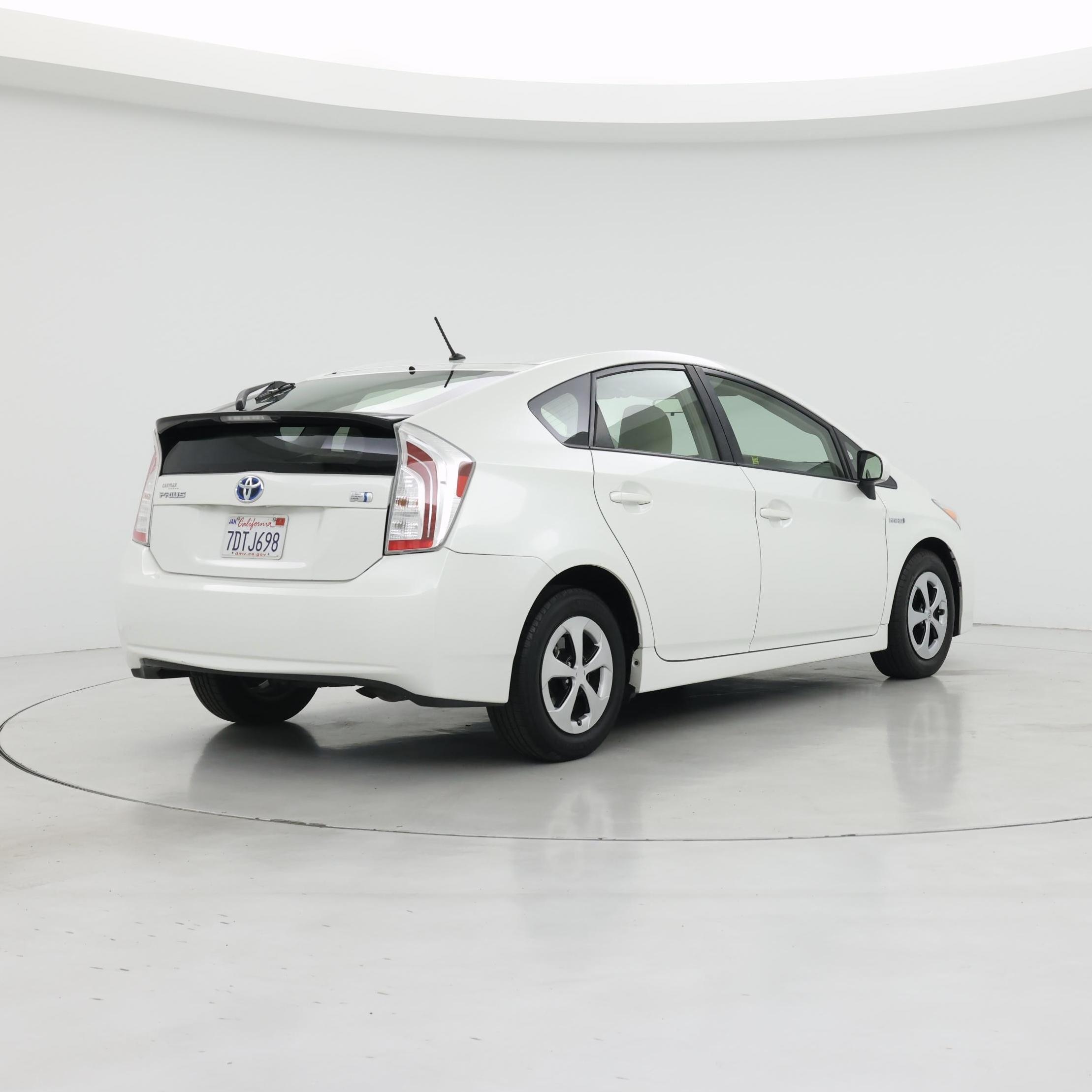 Thumbnail: 2014 Toyota Prius - 8