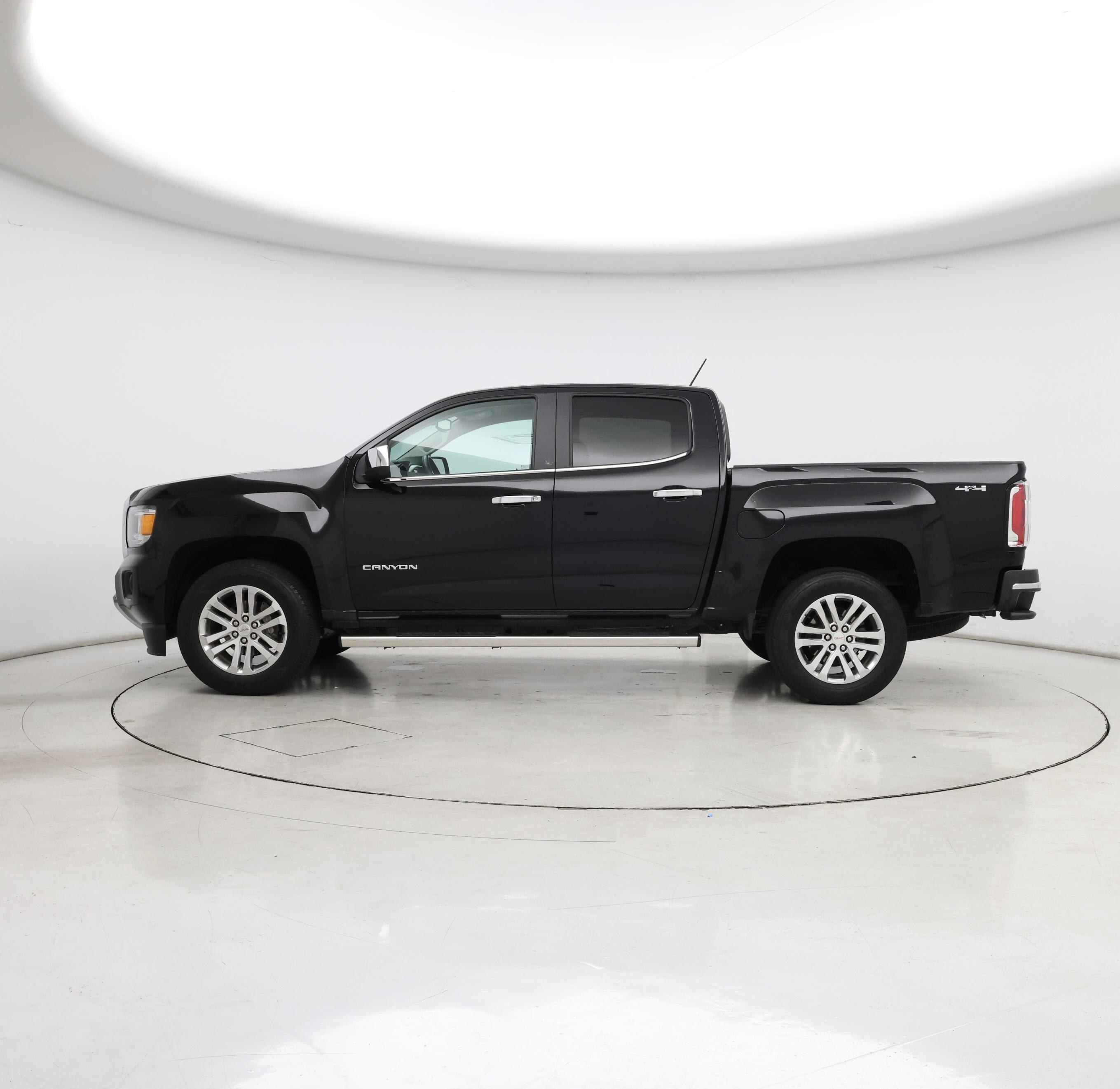 Thumbnail: 2016 GMC Canyon - 3