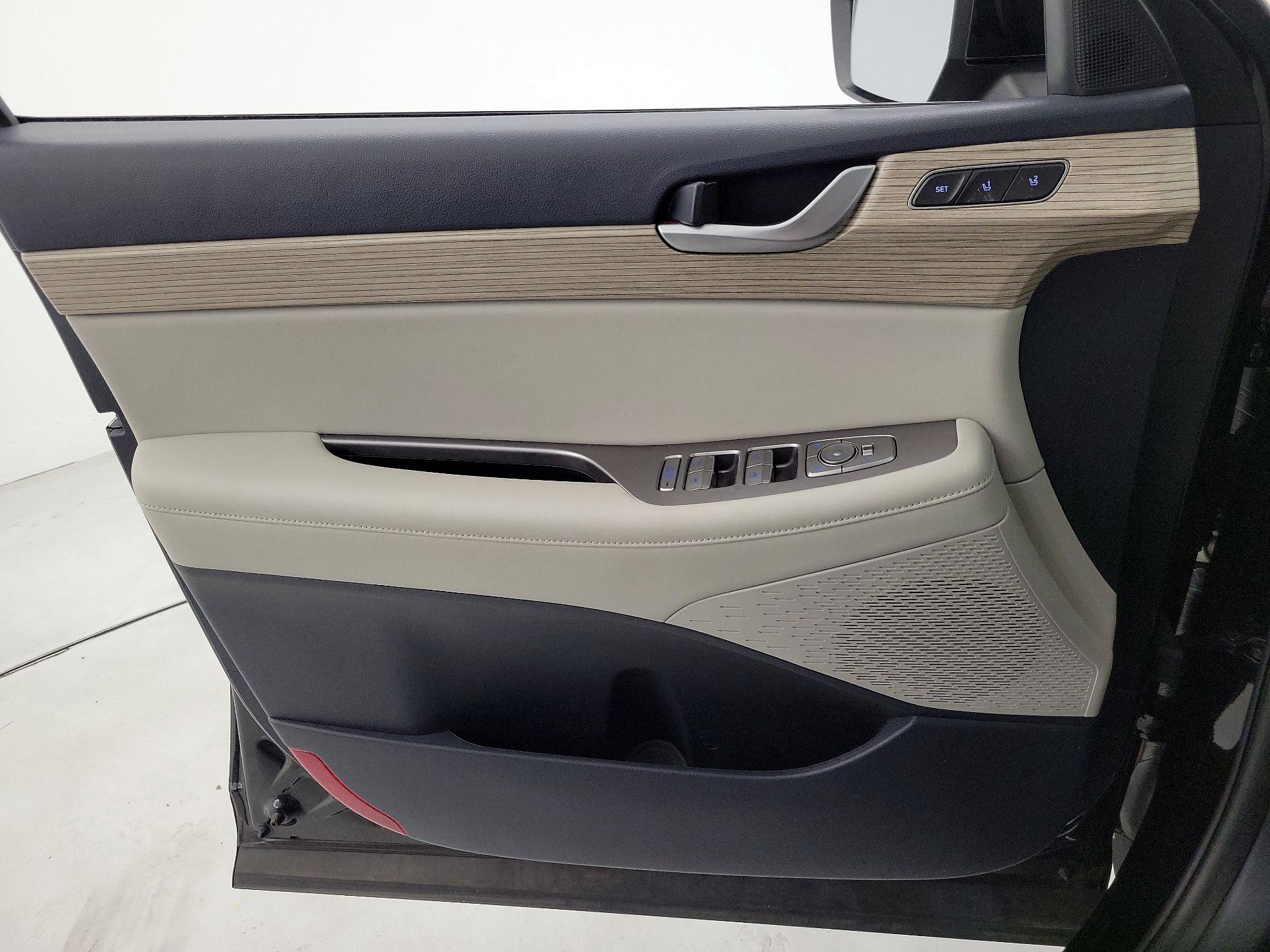 Thumbnail: 2021 Hyundai Palisade - 12