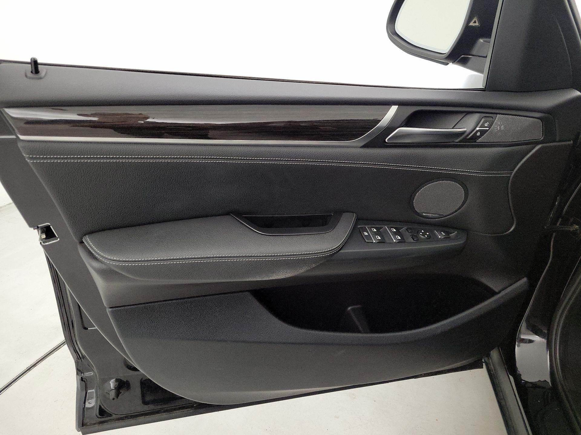 Thumbnail: 2016 BMW X3 - 12