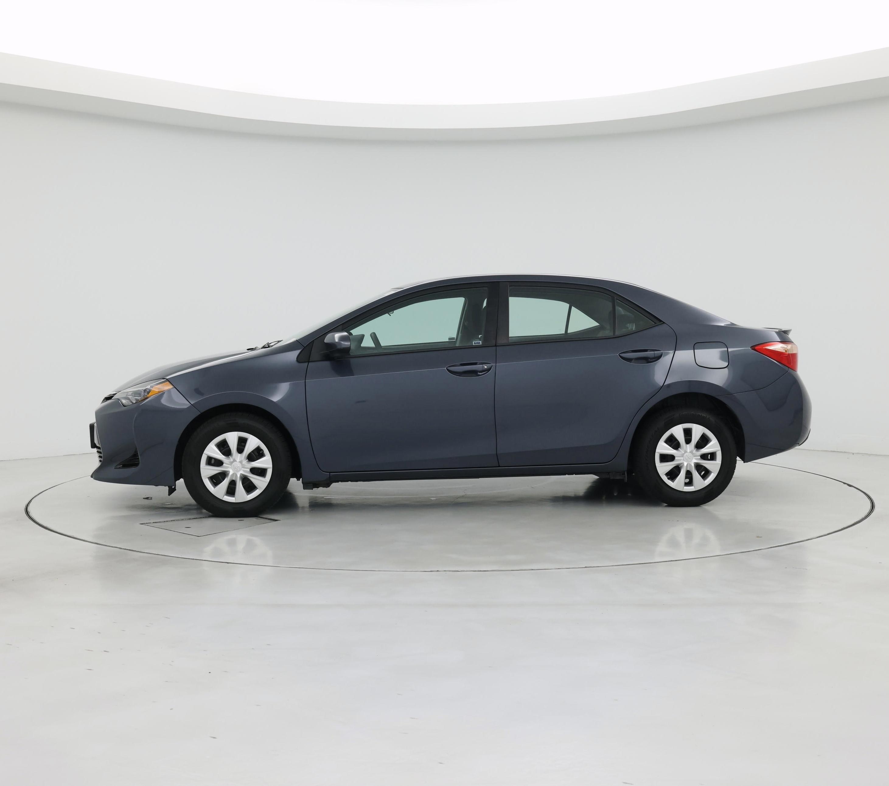Thumbnail: 2017 Toyota Corolla - 3