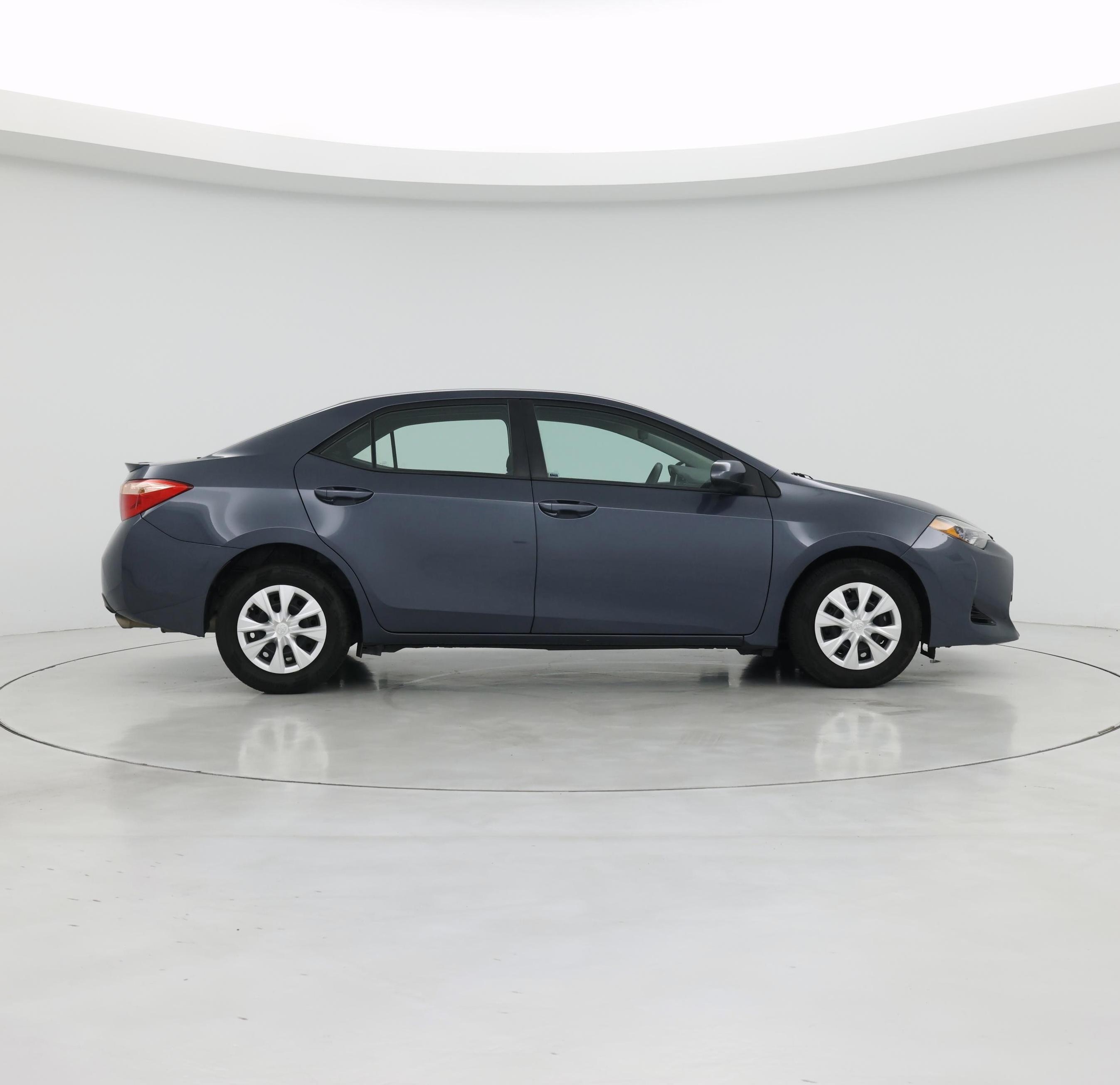 Thumbnail: 2017 Toyota Corolla - 7