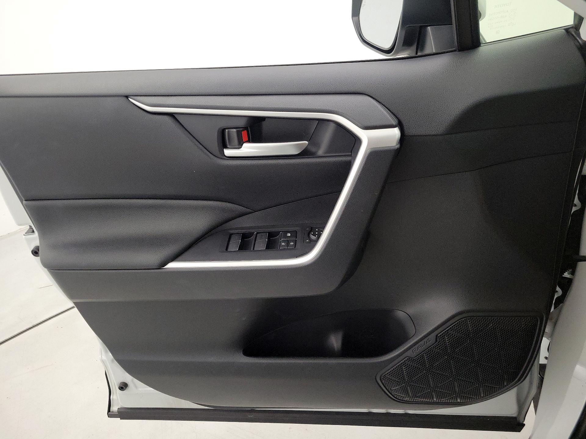 Thumbnail: 2024 Toyota RAV4 - 12