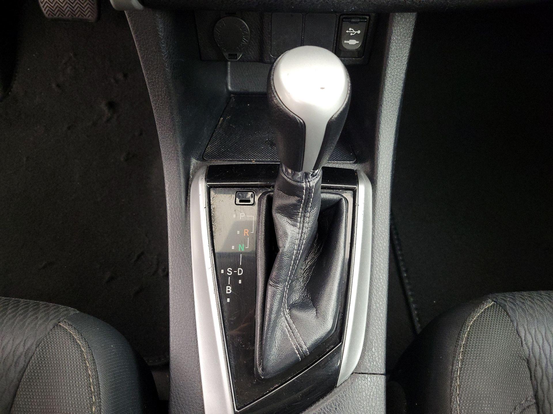 Thumbnail: 2018 Toyota Corolla - 17