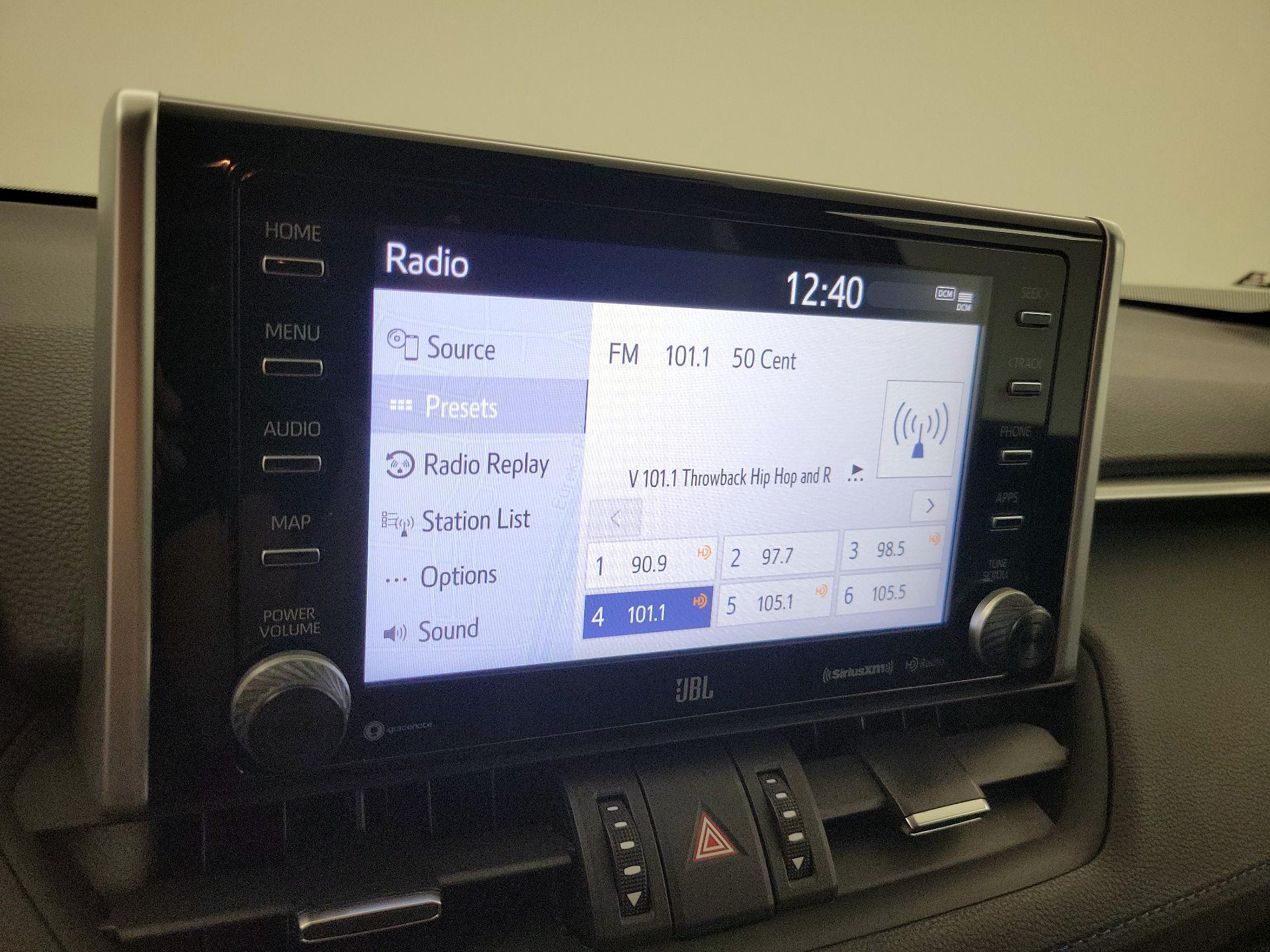 Thumbnail: 2021 Toyota RAV4 - 15