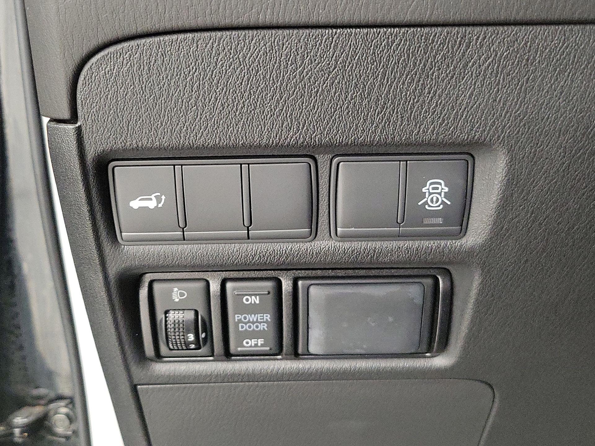 Thumbnail: 2019 Nissan Armada - 13