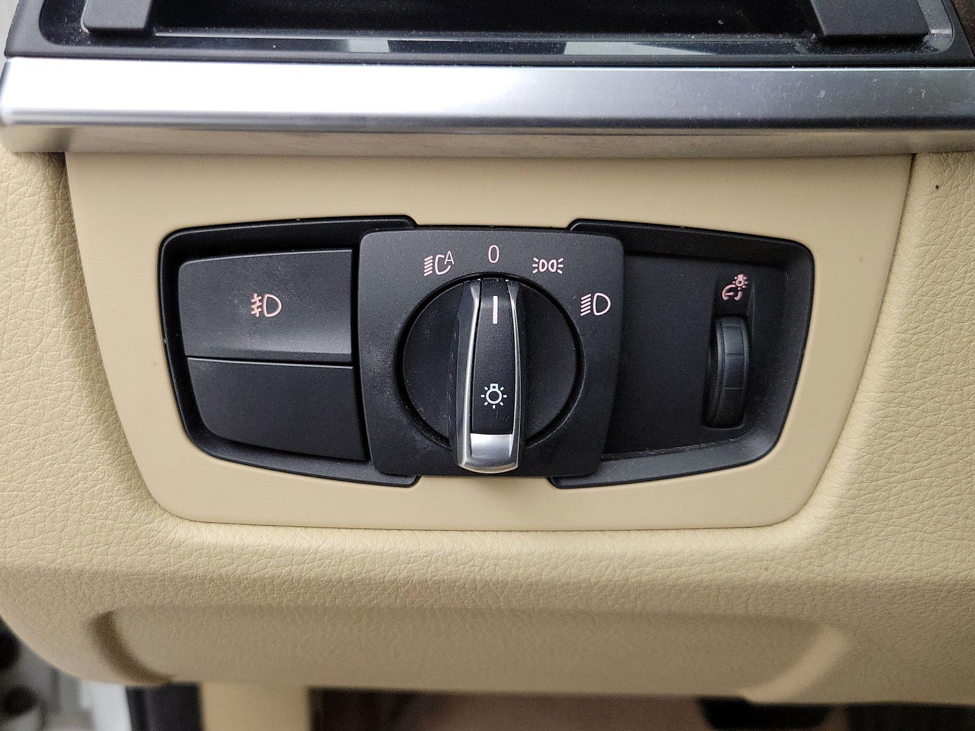 Thumbnail: 2015 BMW 3 Series - 13