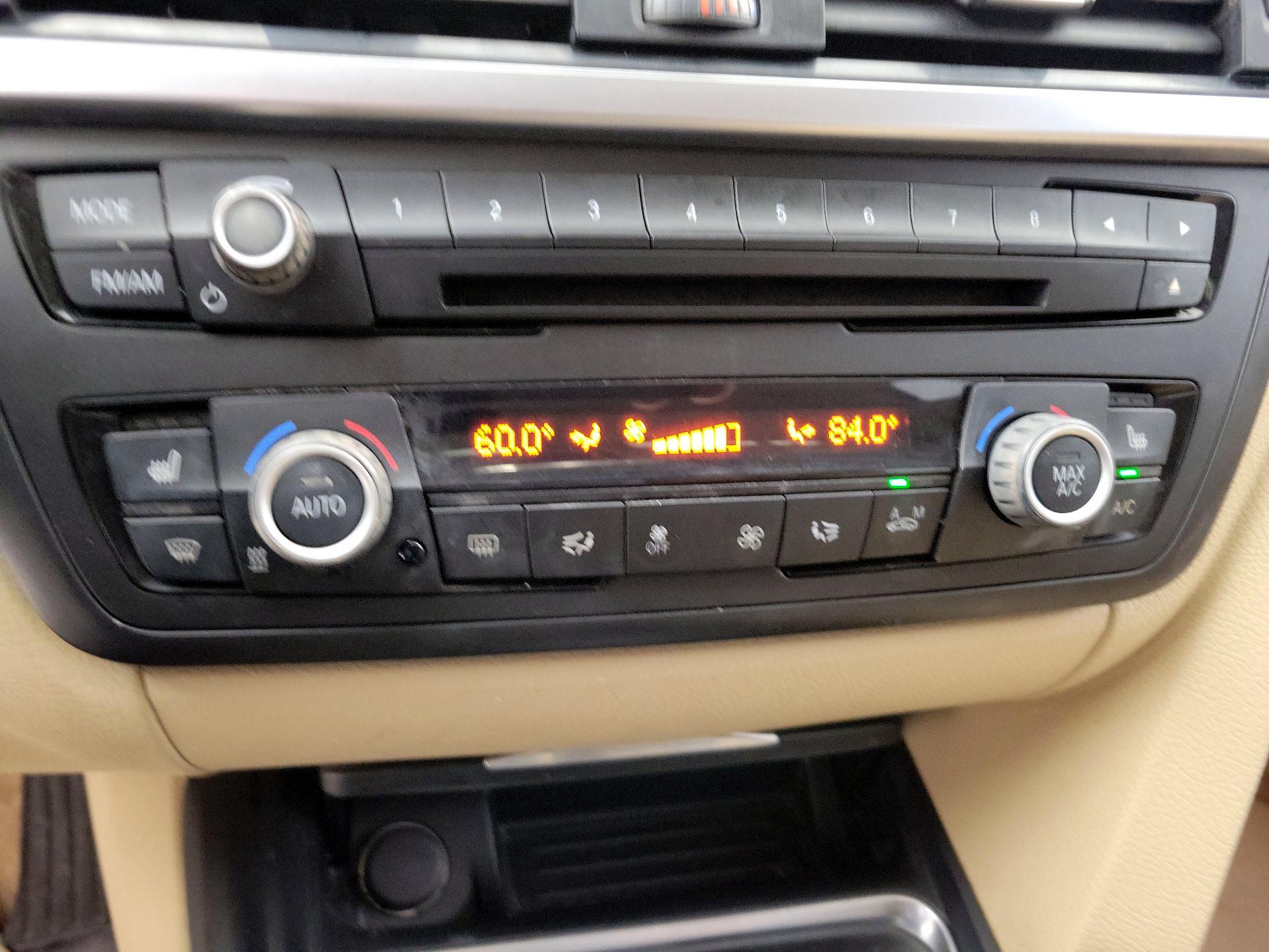 Thumbnail: 2015 BMW 3 Series - 15