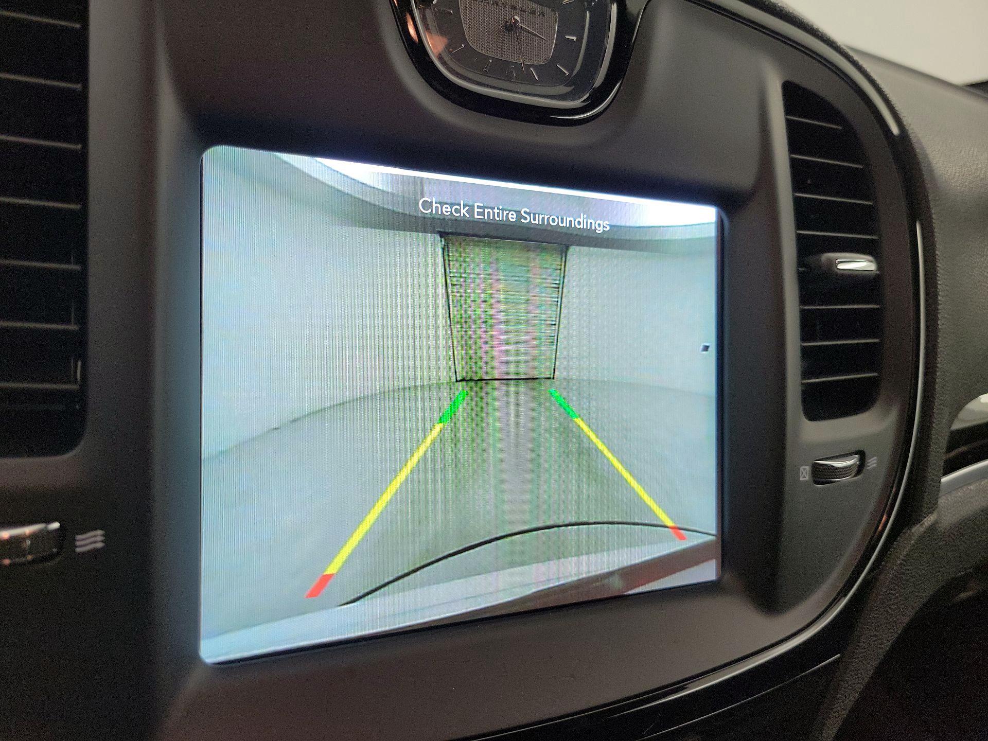 Thumbnail: 2022 Chrysler 300 - 13