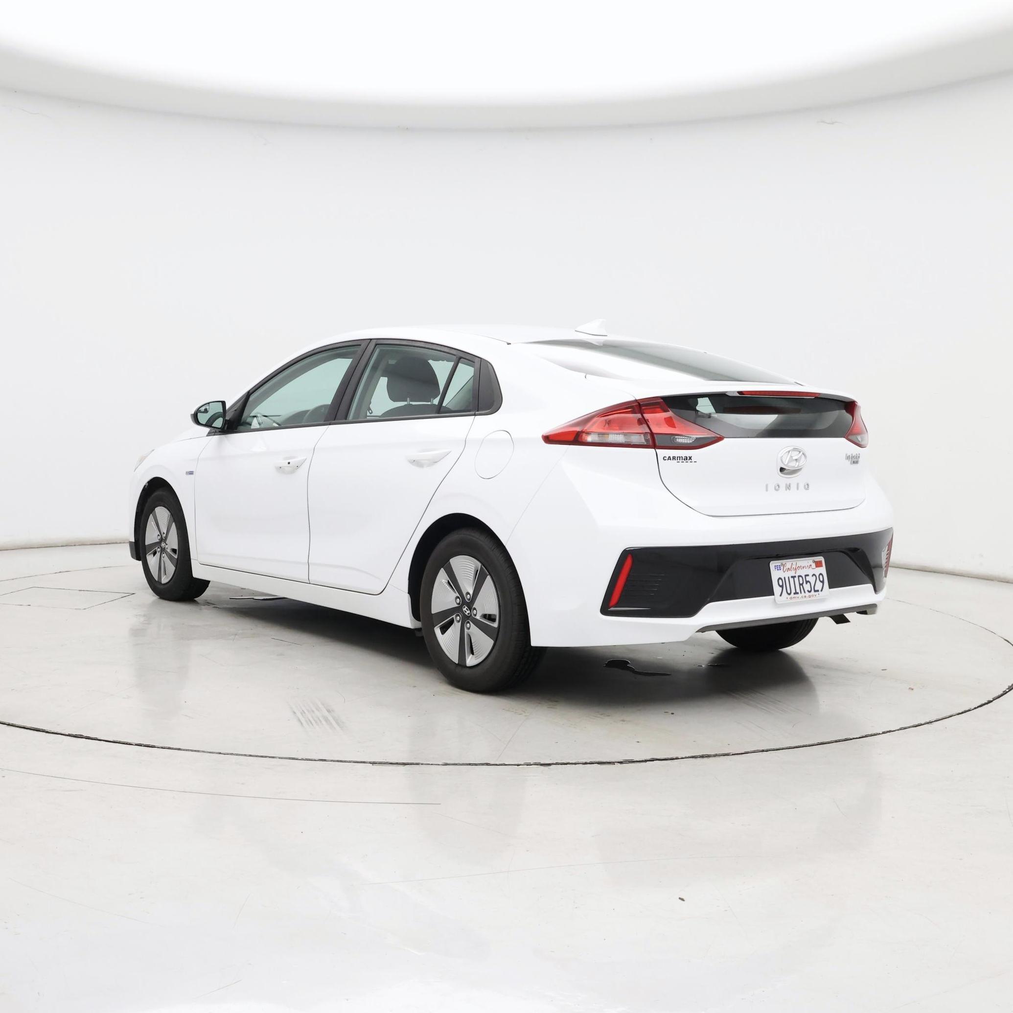 Thumbnail: 2019 Hyundai Ioniq - 2