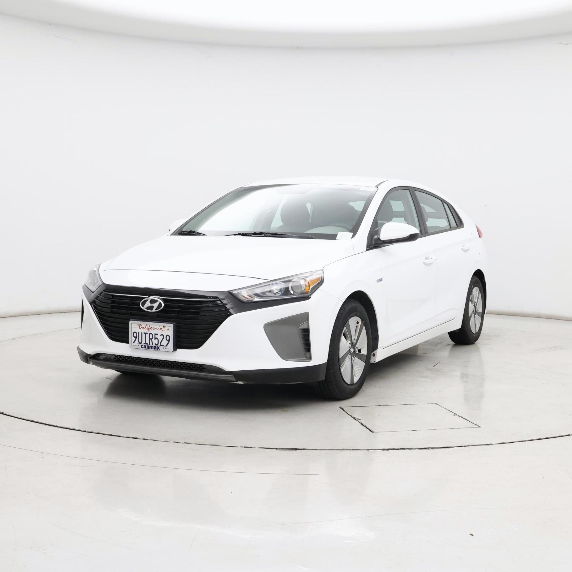 Thumbnail: 2019 Hyundai Ioniq - 4