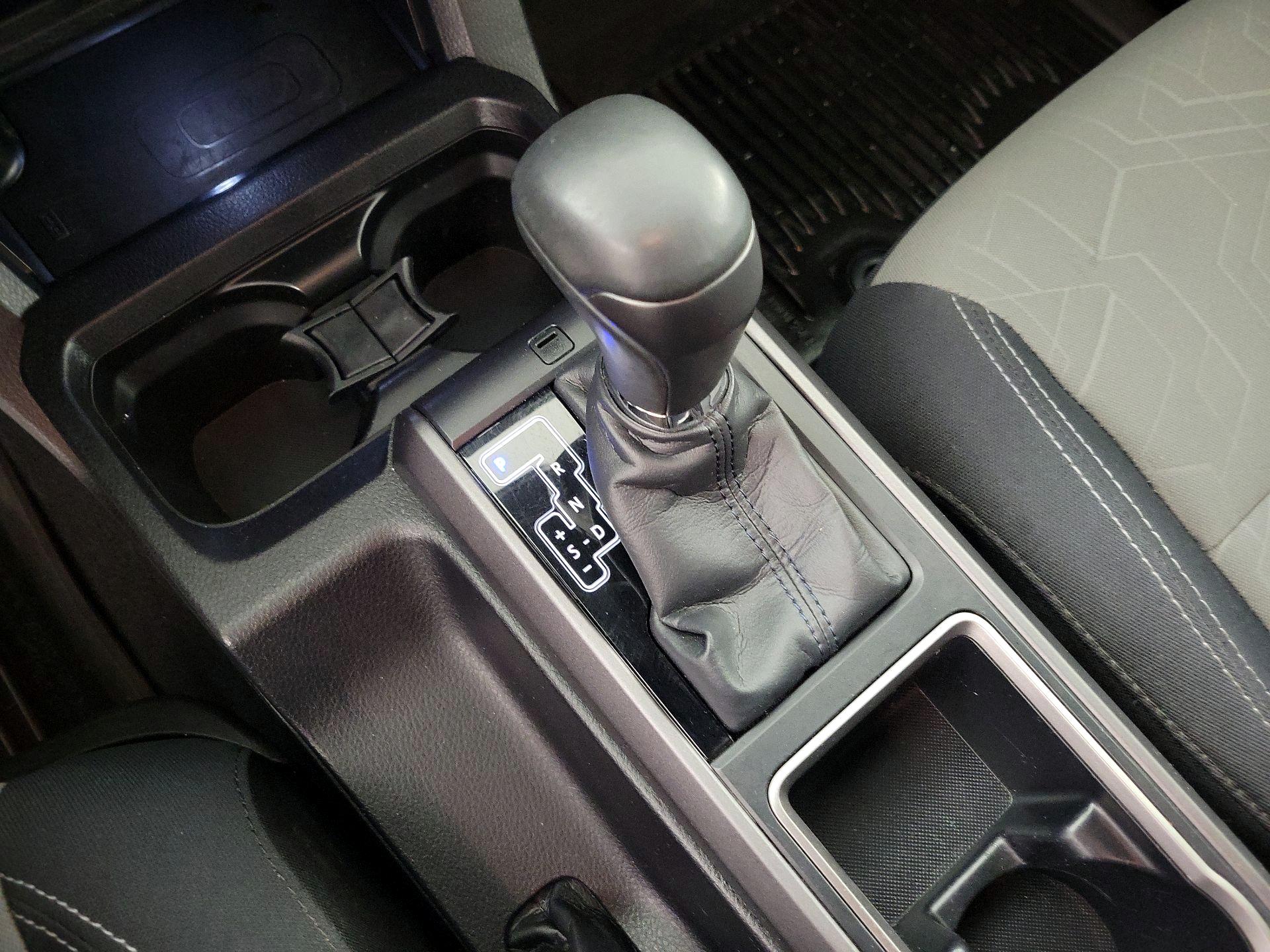 Thumbnail: 2022 Toyota Tacoma - 17