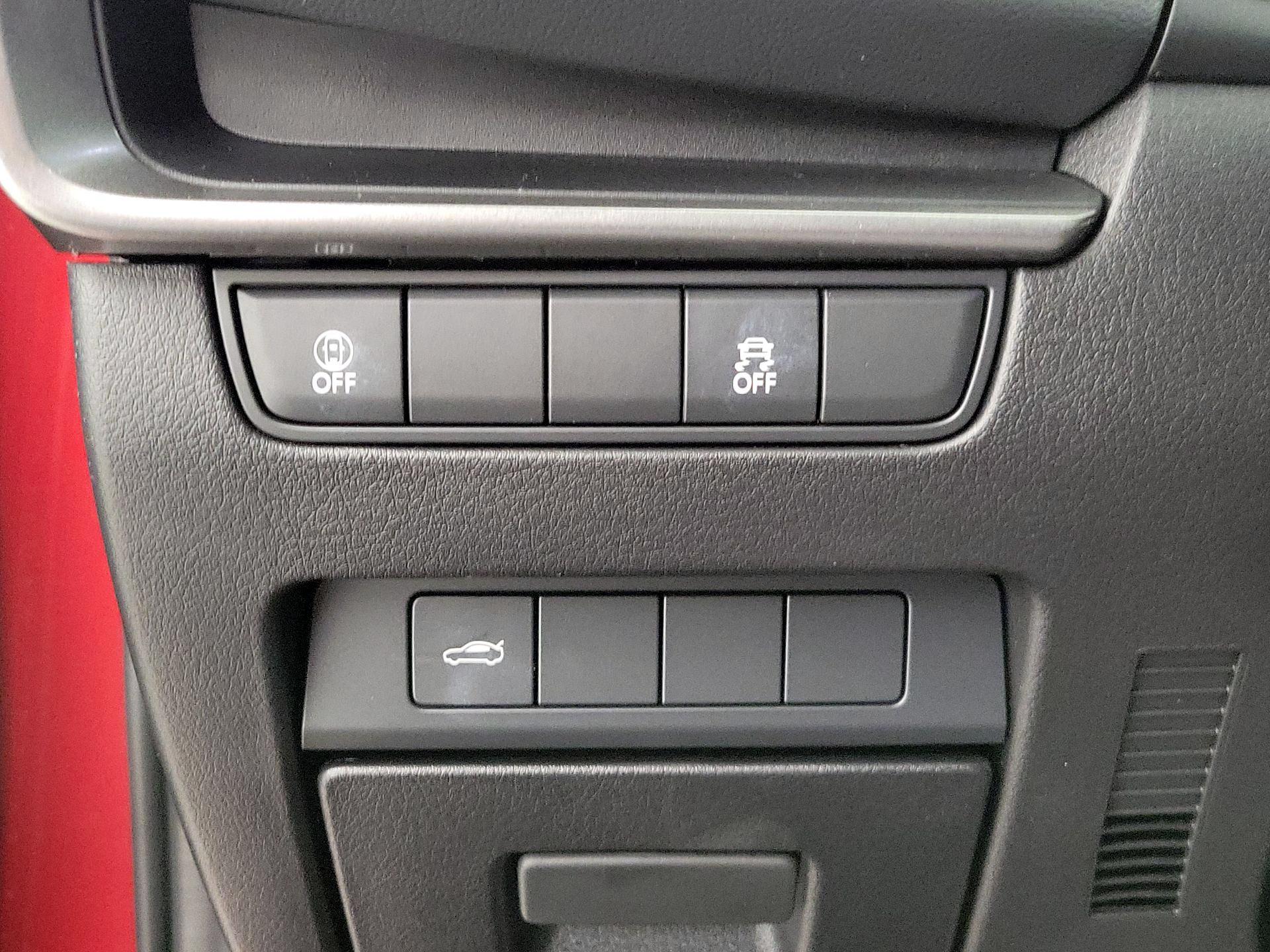 Thumbnail: 2022 Mazda Mazda3 - 13