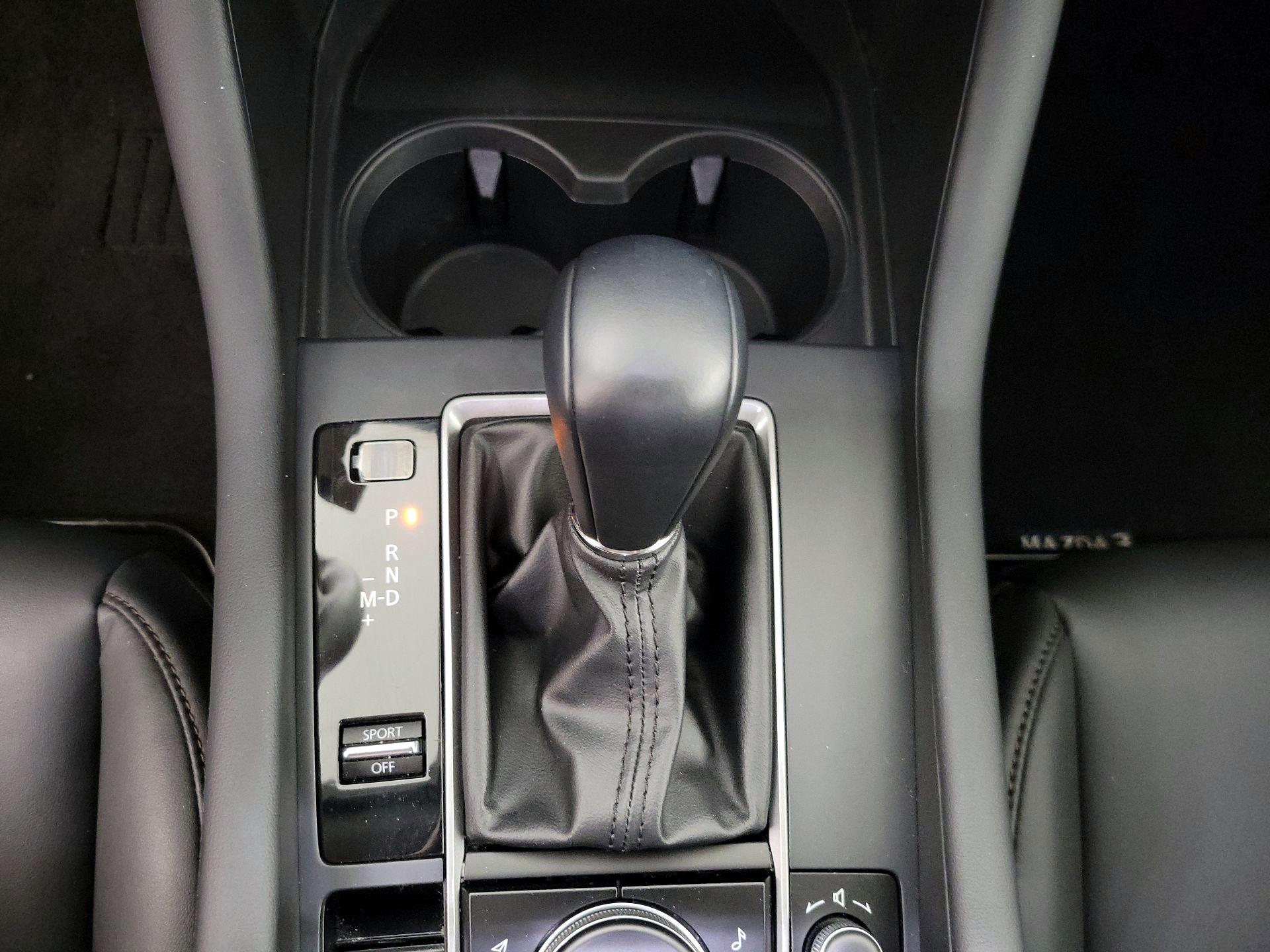 Thumbnail: 2022 Mazda Mazda3 - 17