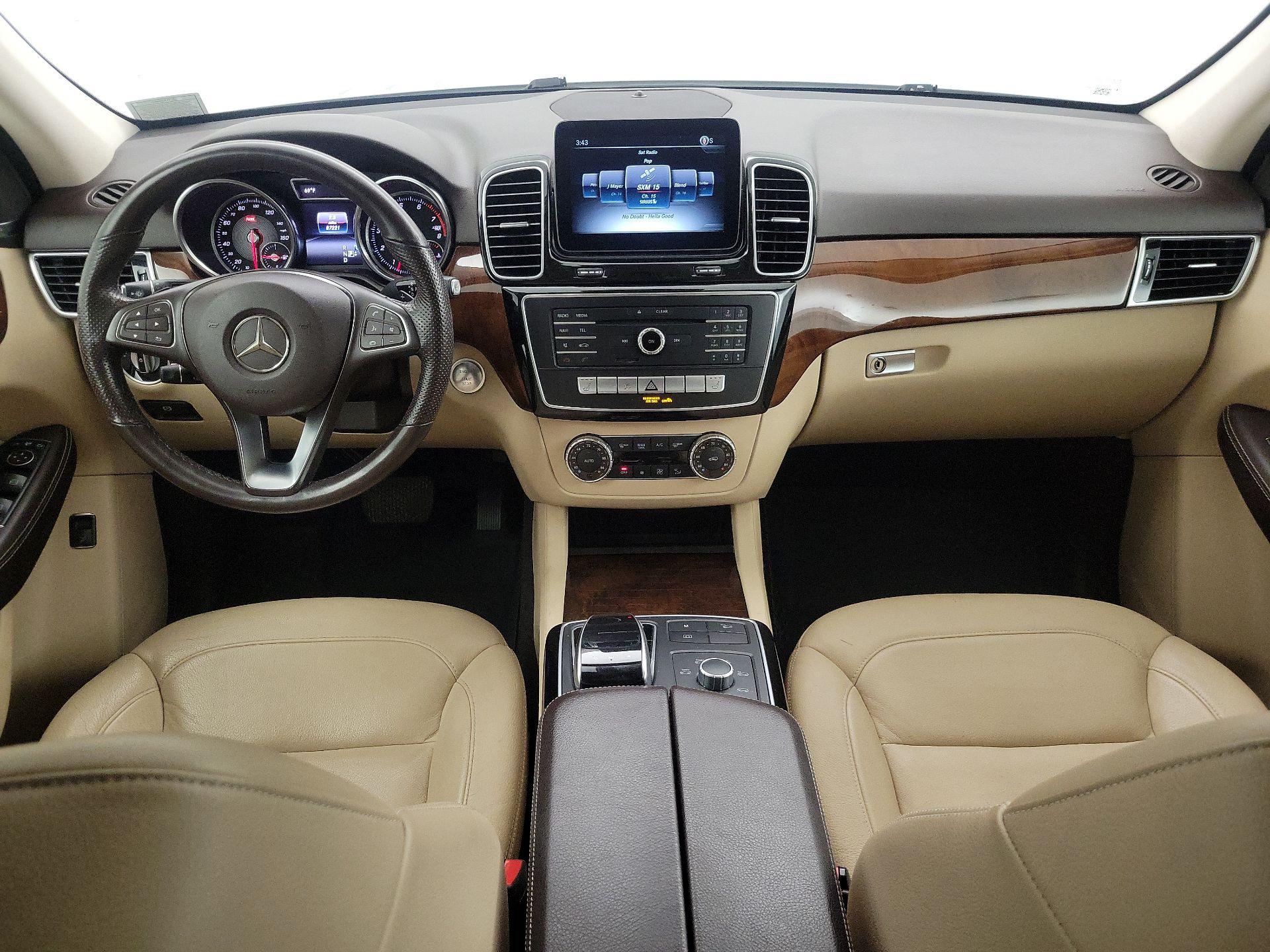 Thumbnail: 2017 Mercedes-Benz GLE - 9