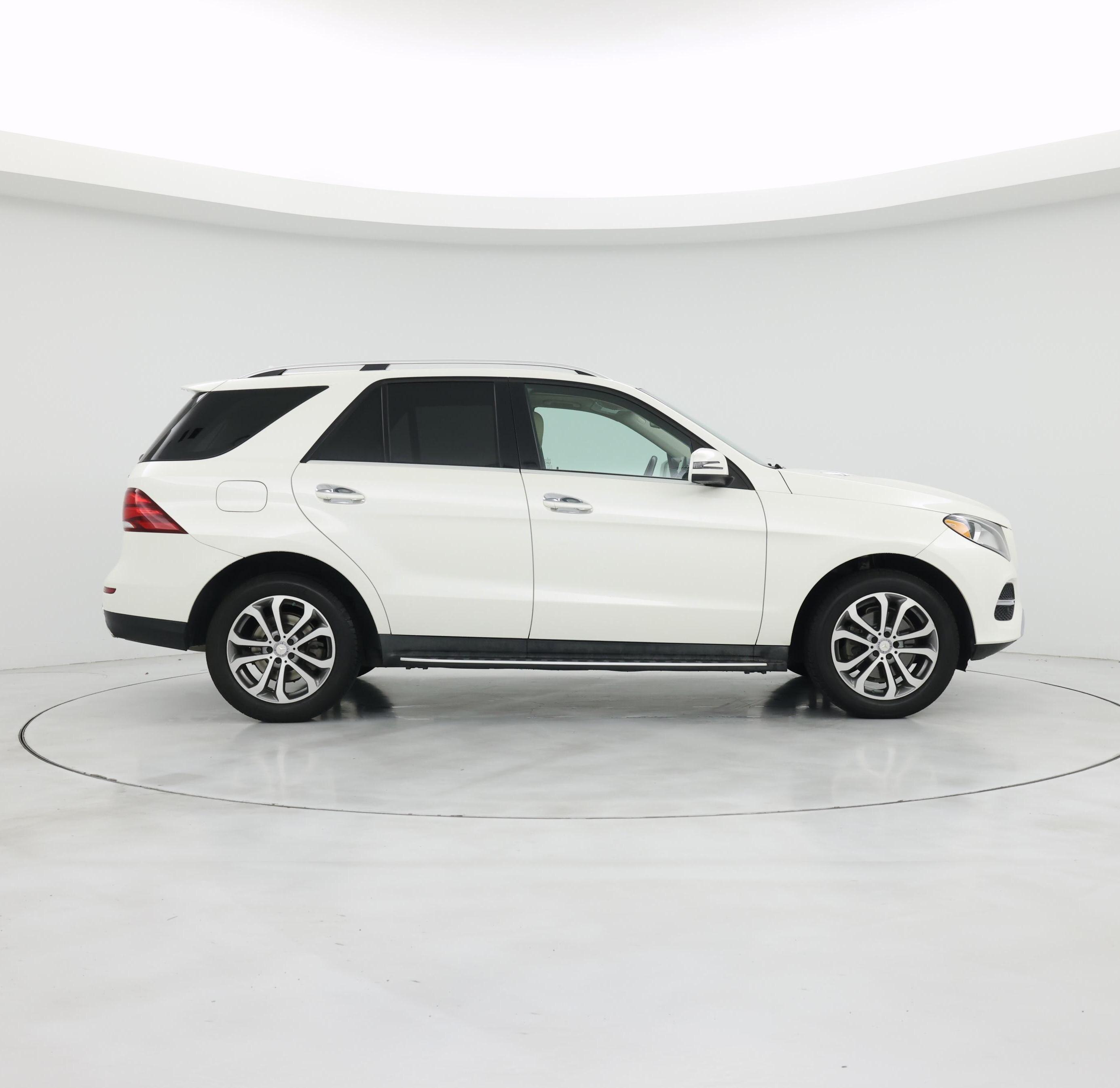 Thumbnail: 2017 Mercedes-Benz GLE - 7