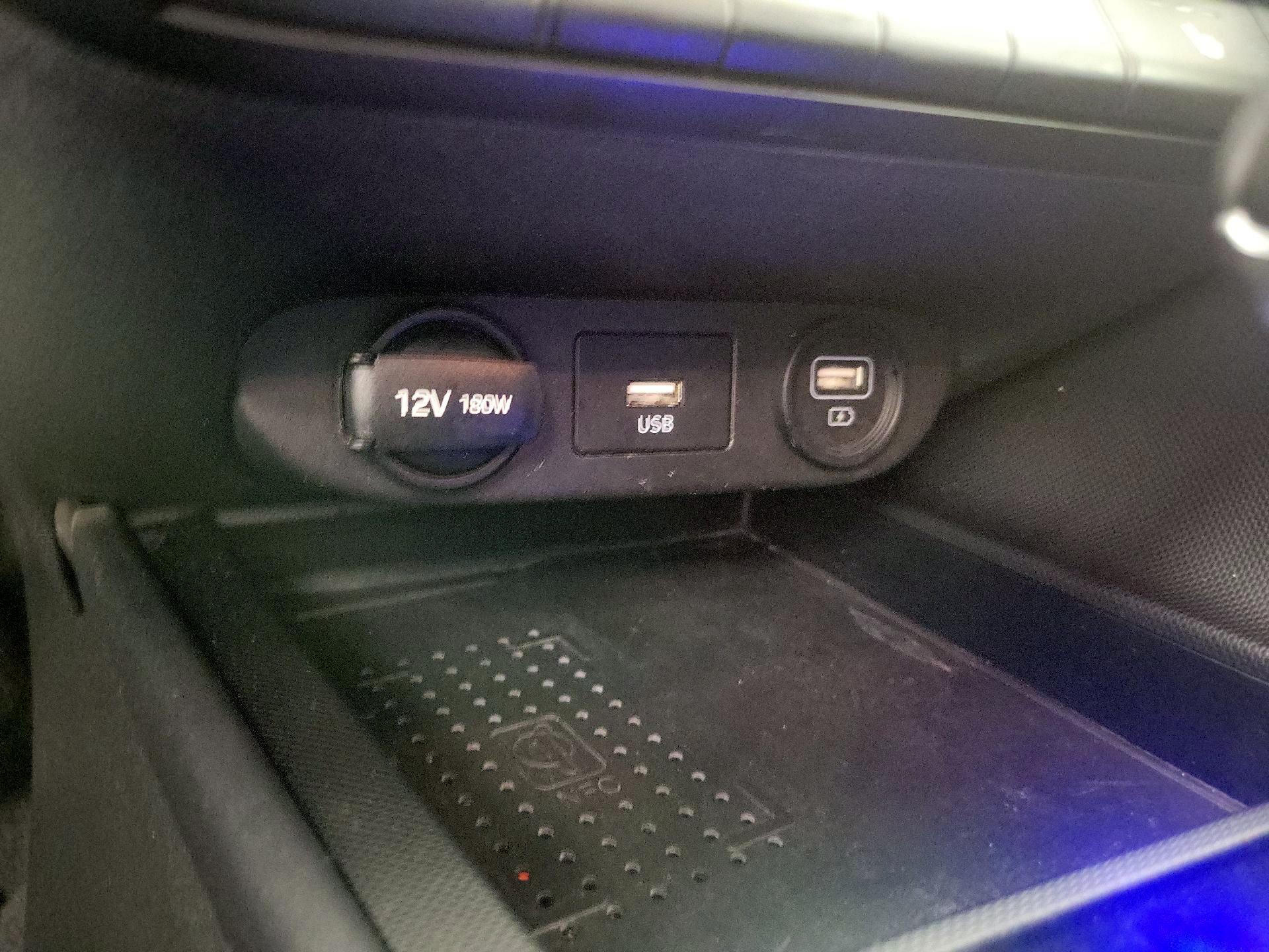 Thumbnail: 2022 Hyundai Elantra - 18