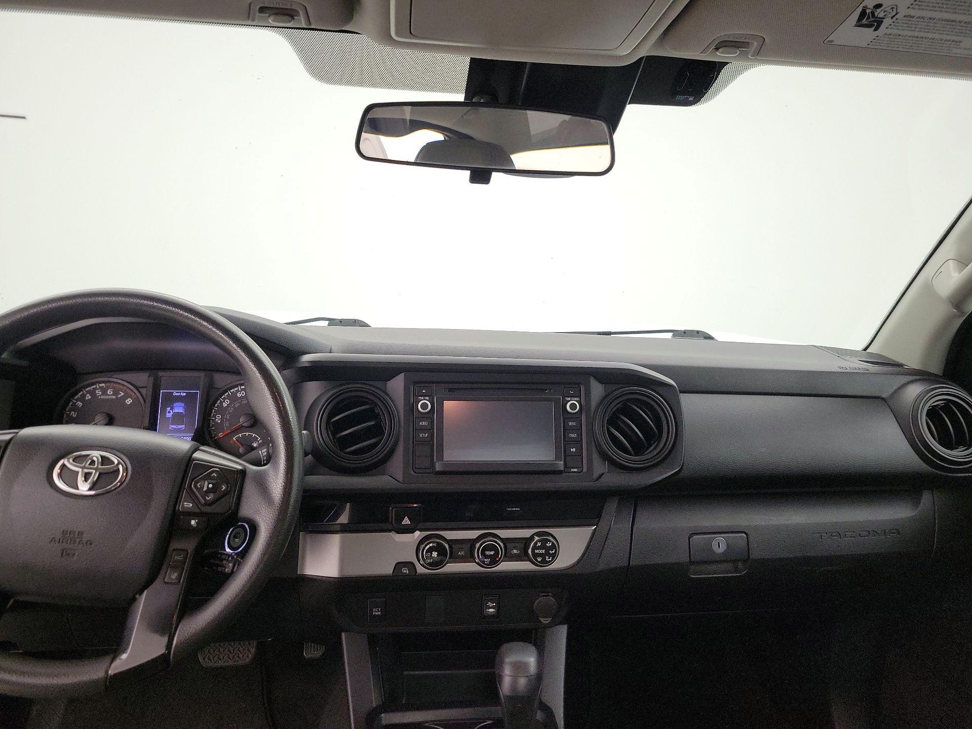 Thumbnail: 2018 Toyota Tacoma - 9