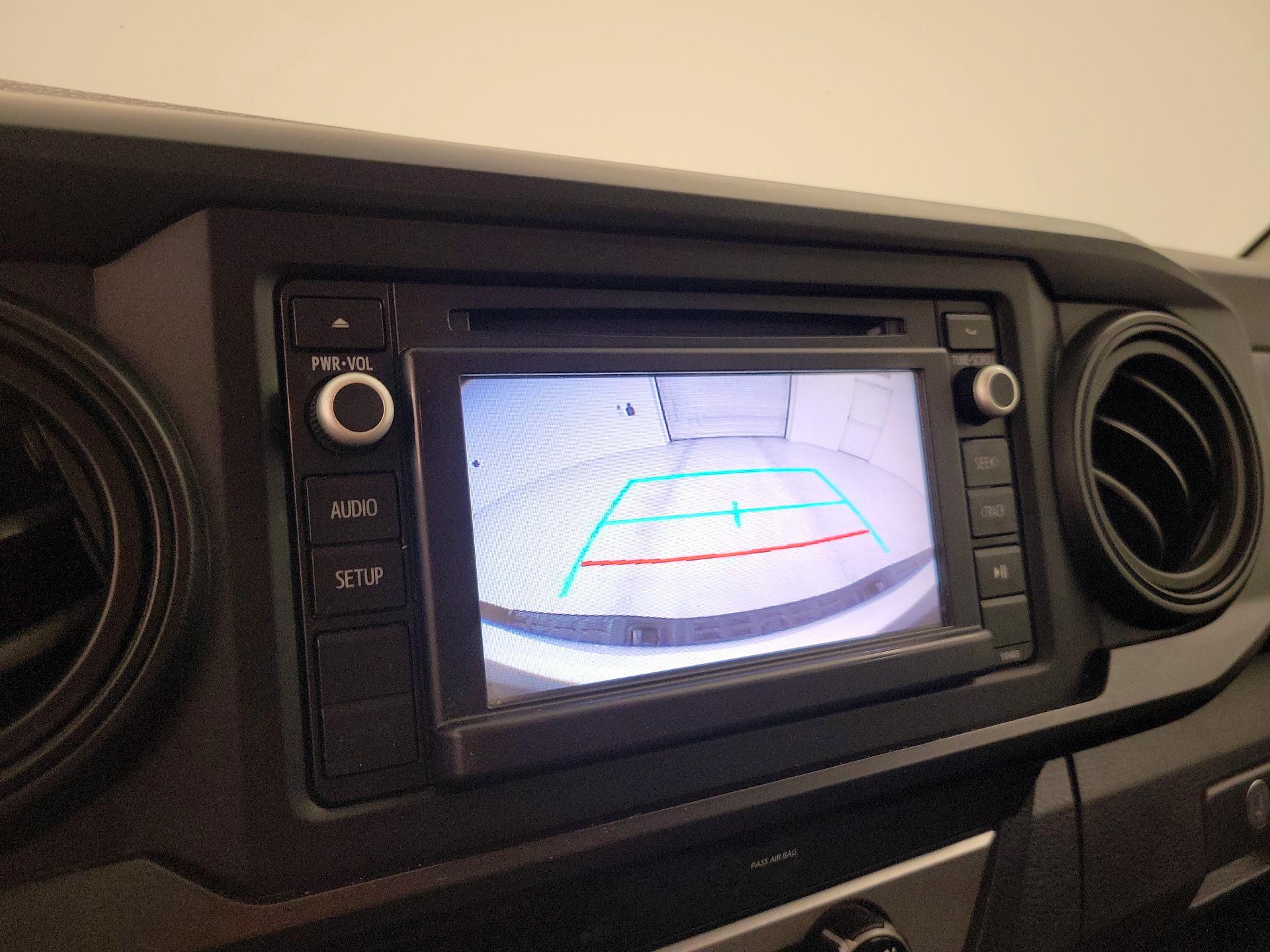 Thumbnail: 2018 Toyota Tacoma - 14