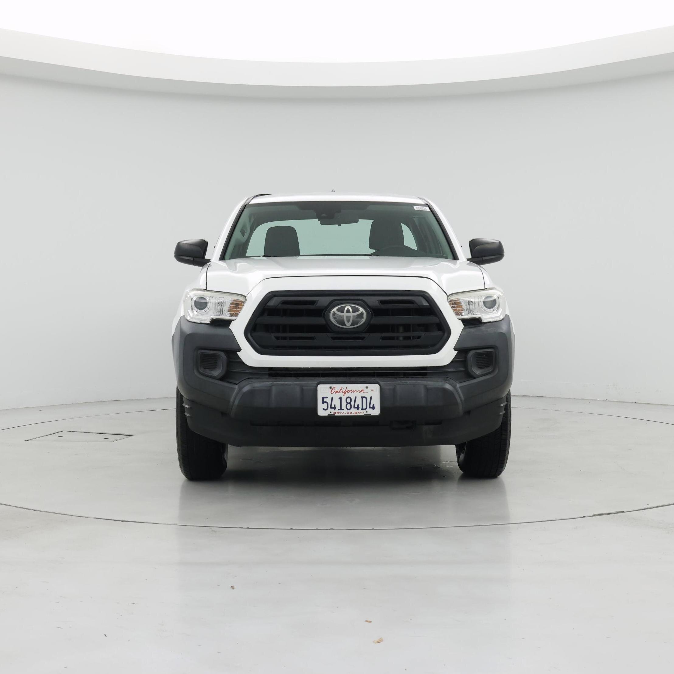 Thumbnail: 2018 Toyota Tacoma - 5